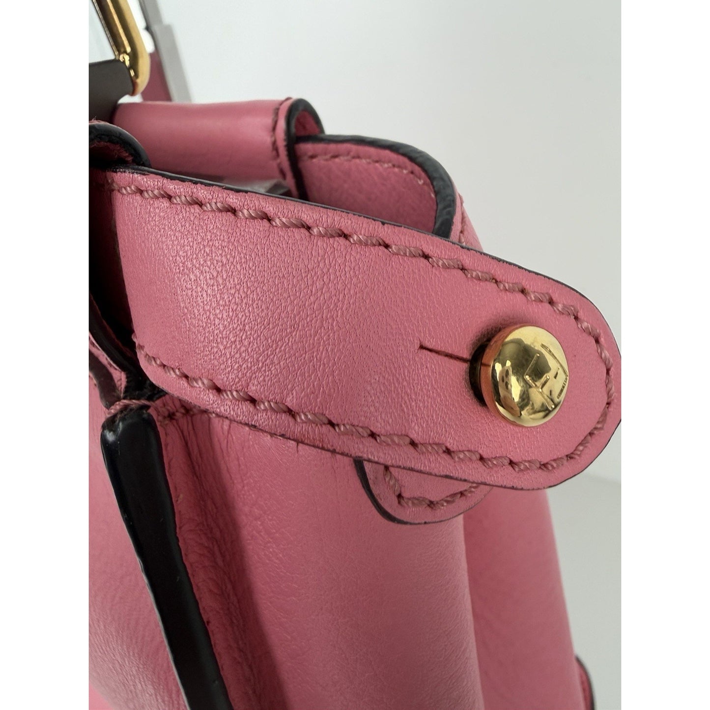 Fendi Peekaboo HandBag Medium Pink Calfskin Leather & Gold-Tone Twist Lock C3