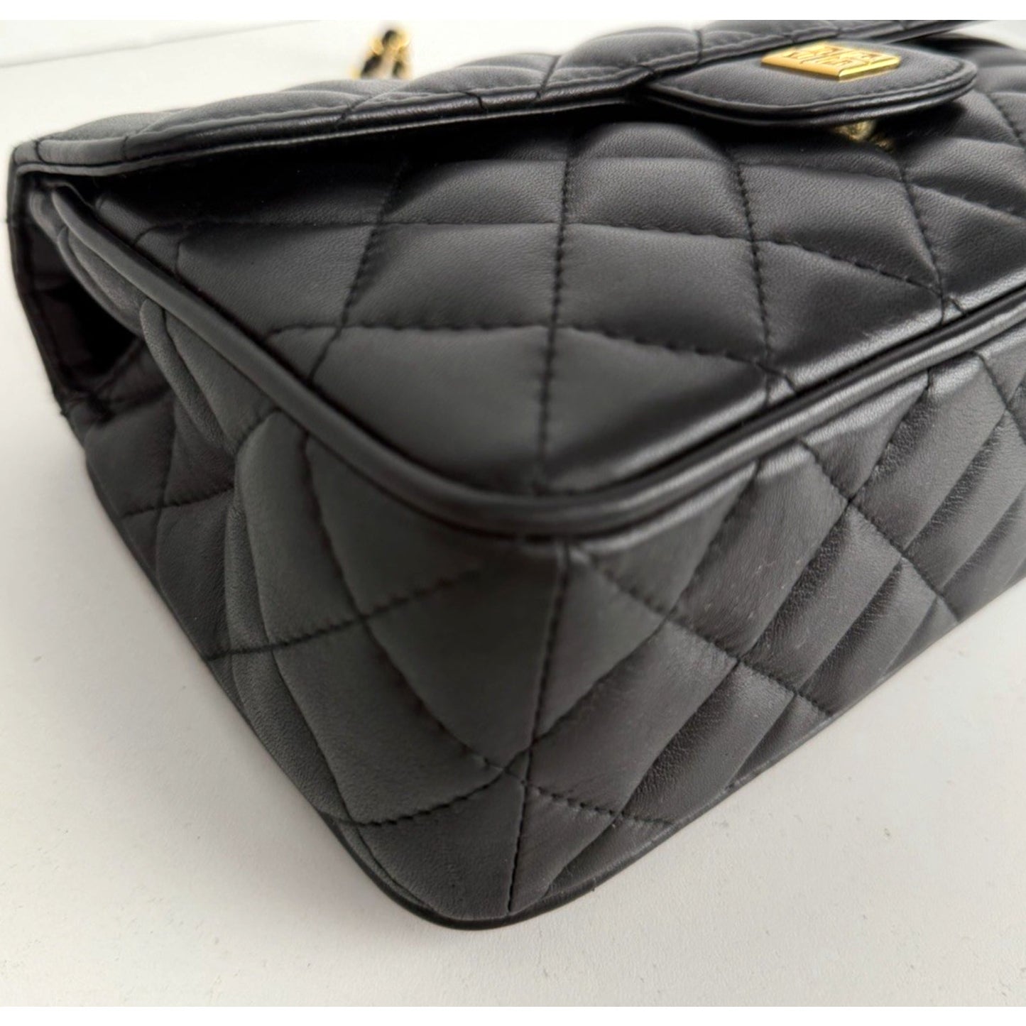 Givenchy 4G Matelasse Quilted Leather Shoulder Bag in Black with Gold HW S05