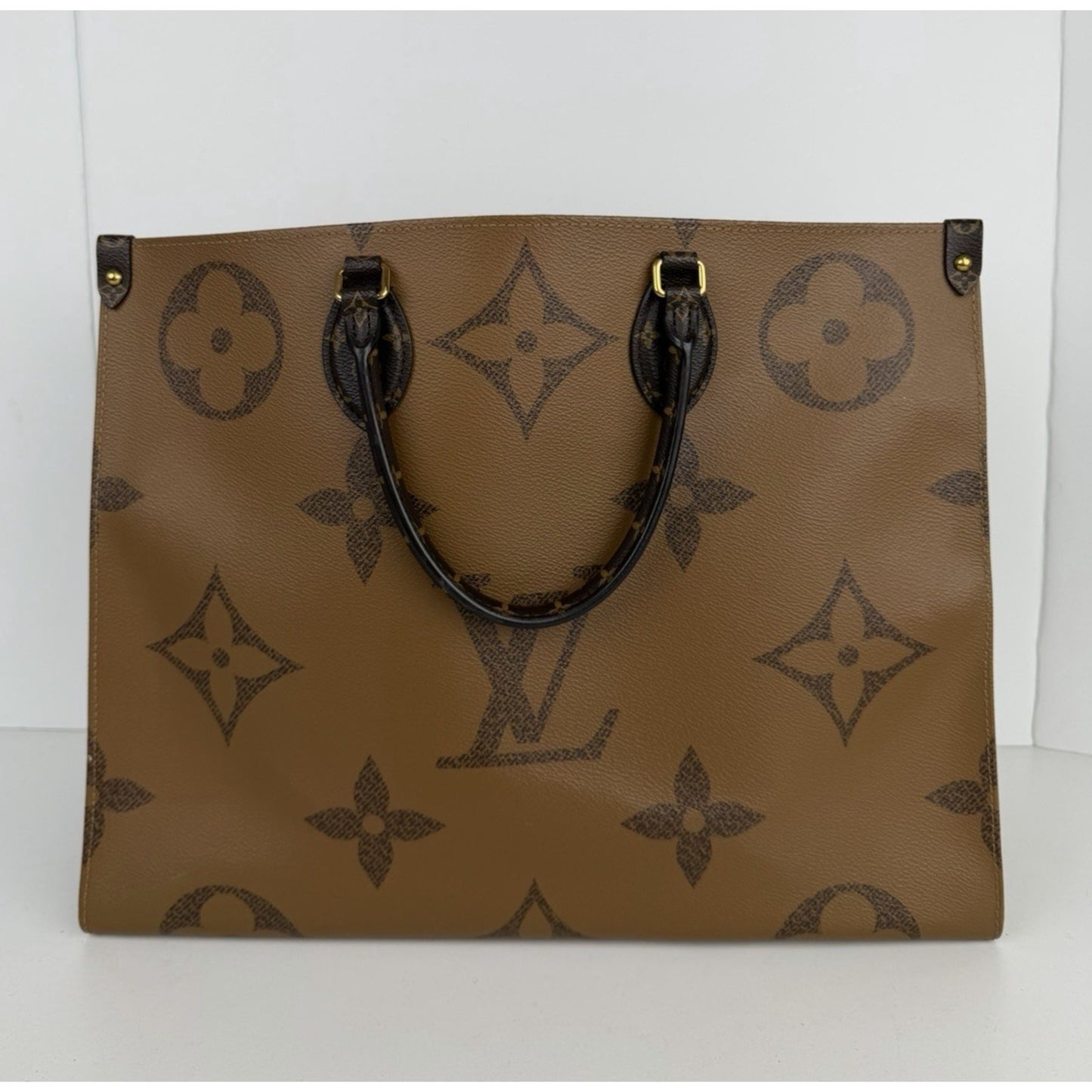 Louis Vuitton OnTheGo Tote Bag GM in Reverse Monogram Giant Canvas 2021 S