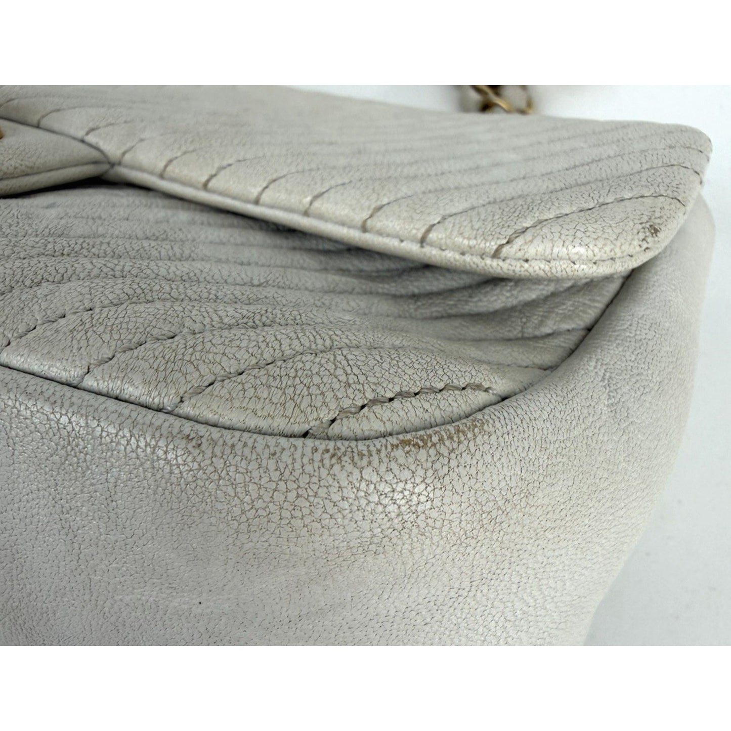 Chanel Chevron Surpique Flap Bag Small in White Lambskin Leather 2015-2016 U2