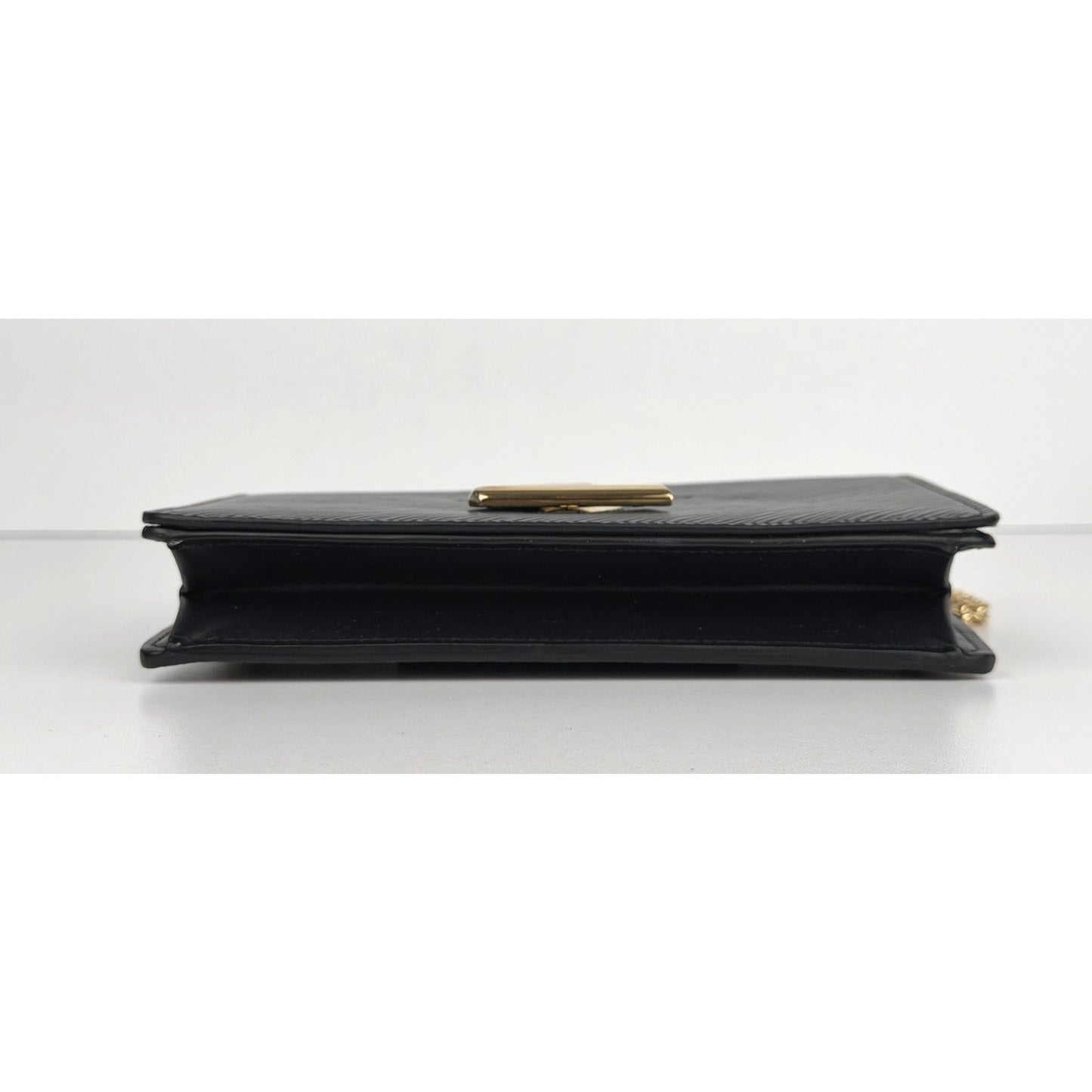 Louis Vuitton Epi Twist Belt Chain Wallet in Black Textured Leather NFC S18