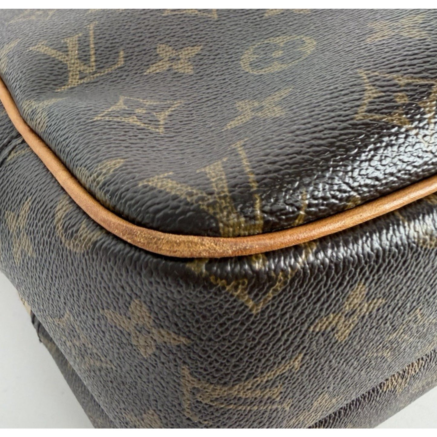 Louis Vuitton Monogram Reporter PM Crossbody Bag in Brown Coated Canvas 2004 S13