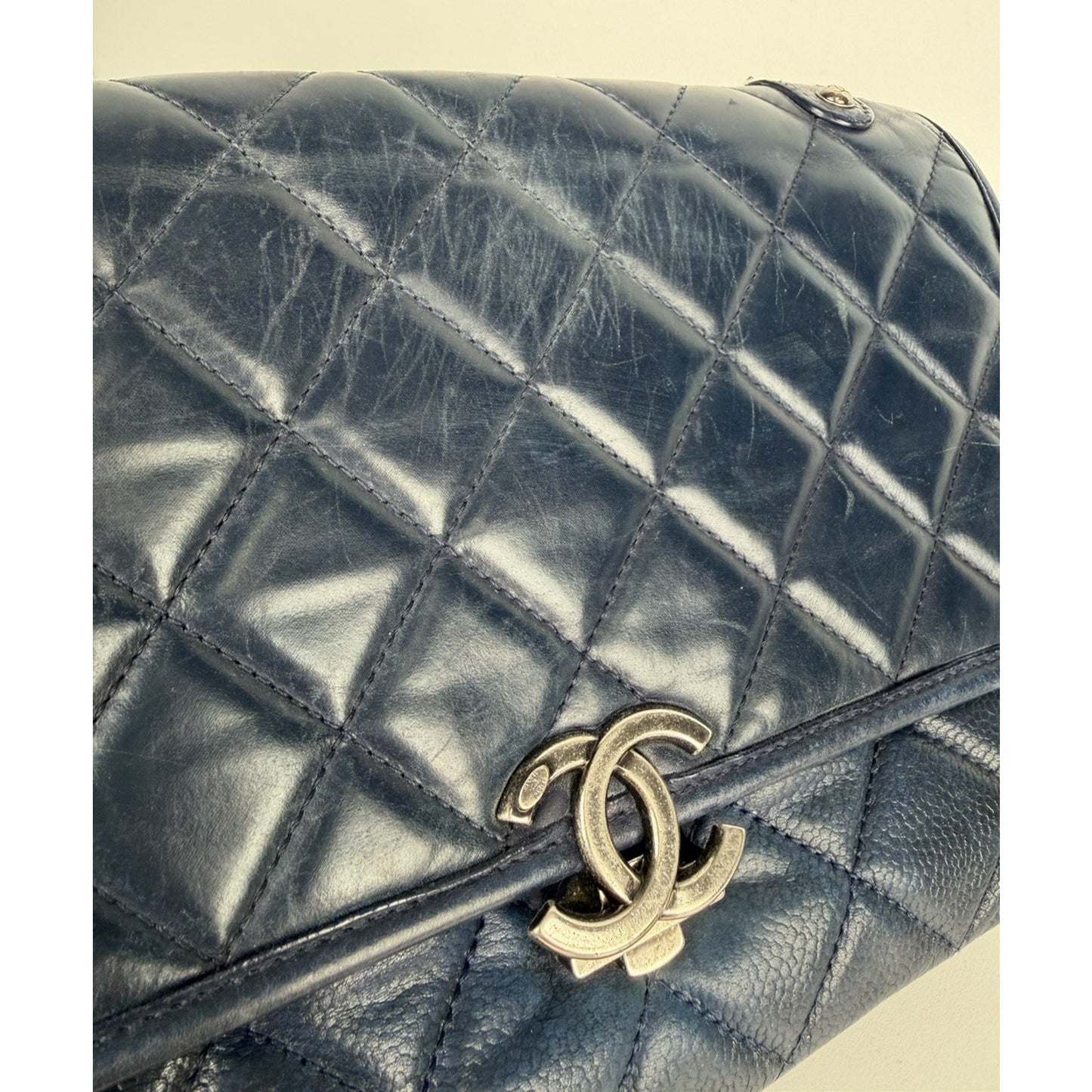 Chanel Messenger Bag Daily Carry Medium Leather Navy Blue 2017
