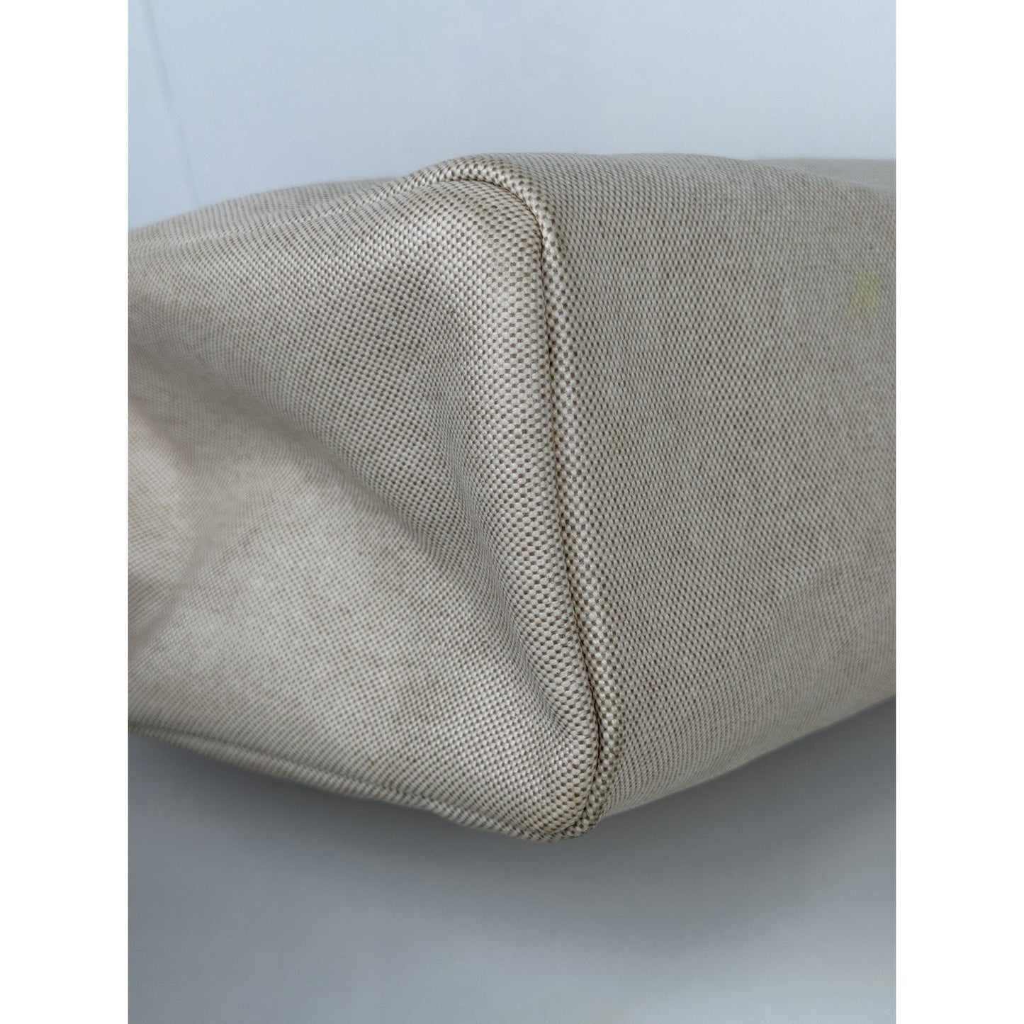 Hermes Herbag 39 (MM) in Beige and Brown Canvas and Leather 2001 C1