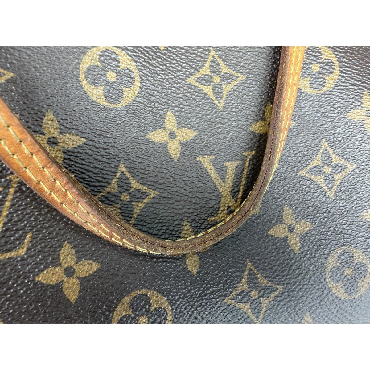 Louis Vuitton Neverfull MM Tote Bag in LV Monogram Brown Coated Canvas 2015 S22