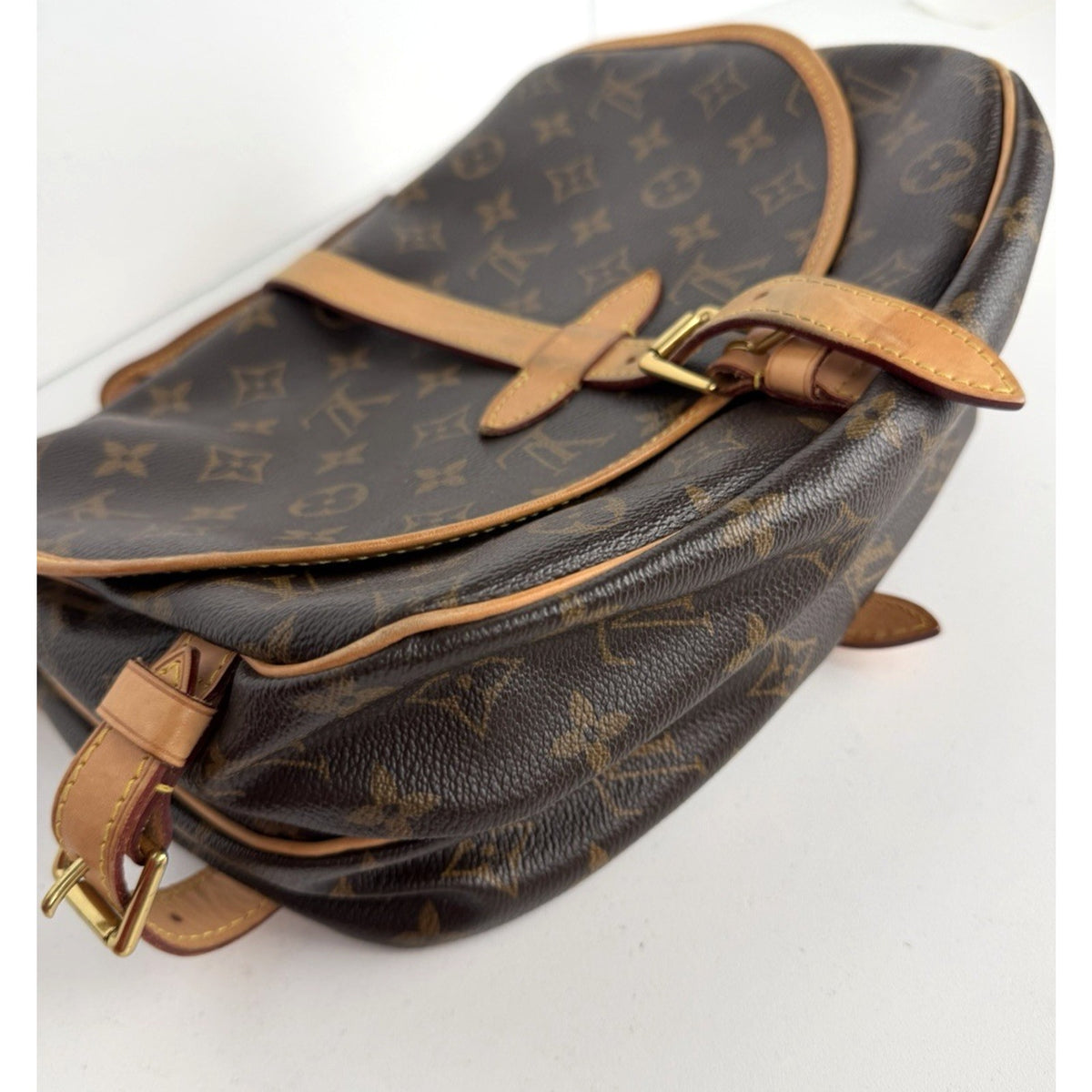 Louis Vuitton Saumur 30 Shoulder Bag in Brown Monogram Coated Canvas 2012 S-11