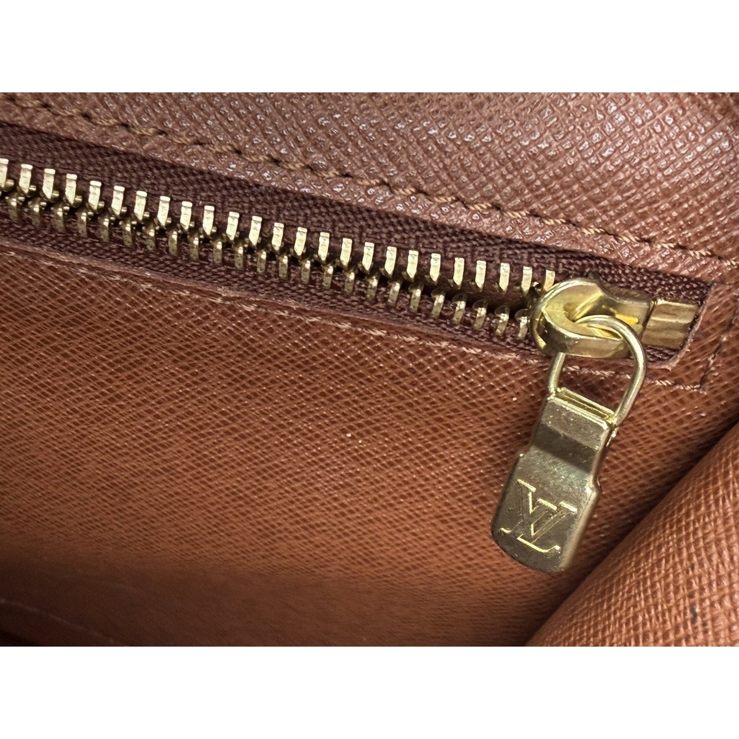 Louis Vuitton Monceau 28 Handbag Vintage Brown LV Monogram Coated Canvas 1994 S3