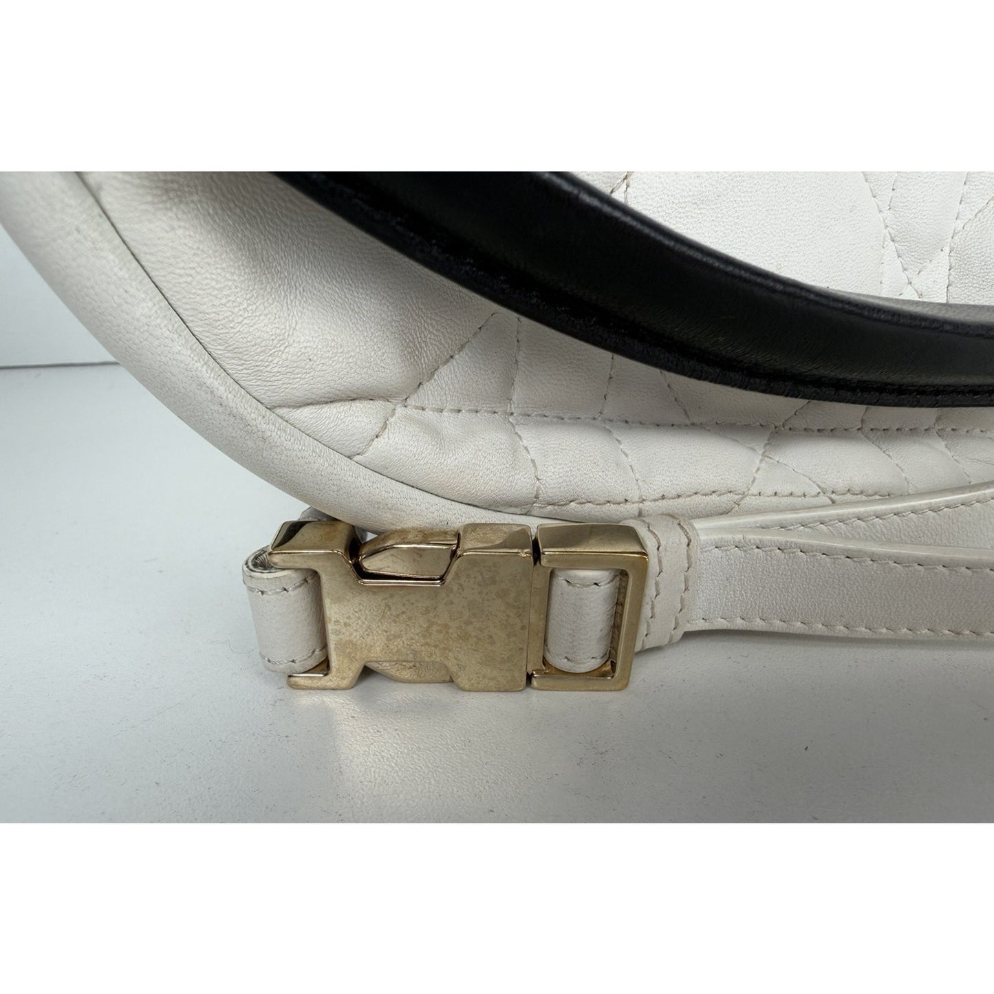 Christian Dior Vibe Hobo Shoulder Bag Small in White Cannage Leather 2021 S08