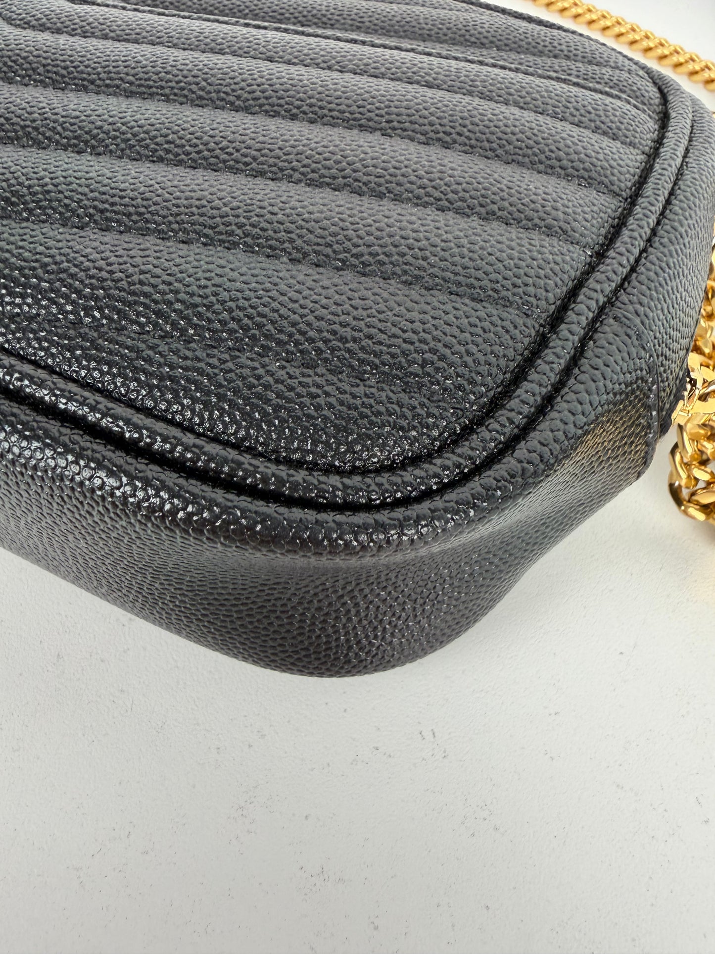 Saint Laurent Lou Camera Bag Mini in Black Grain De Poudre Leather YS-11