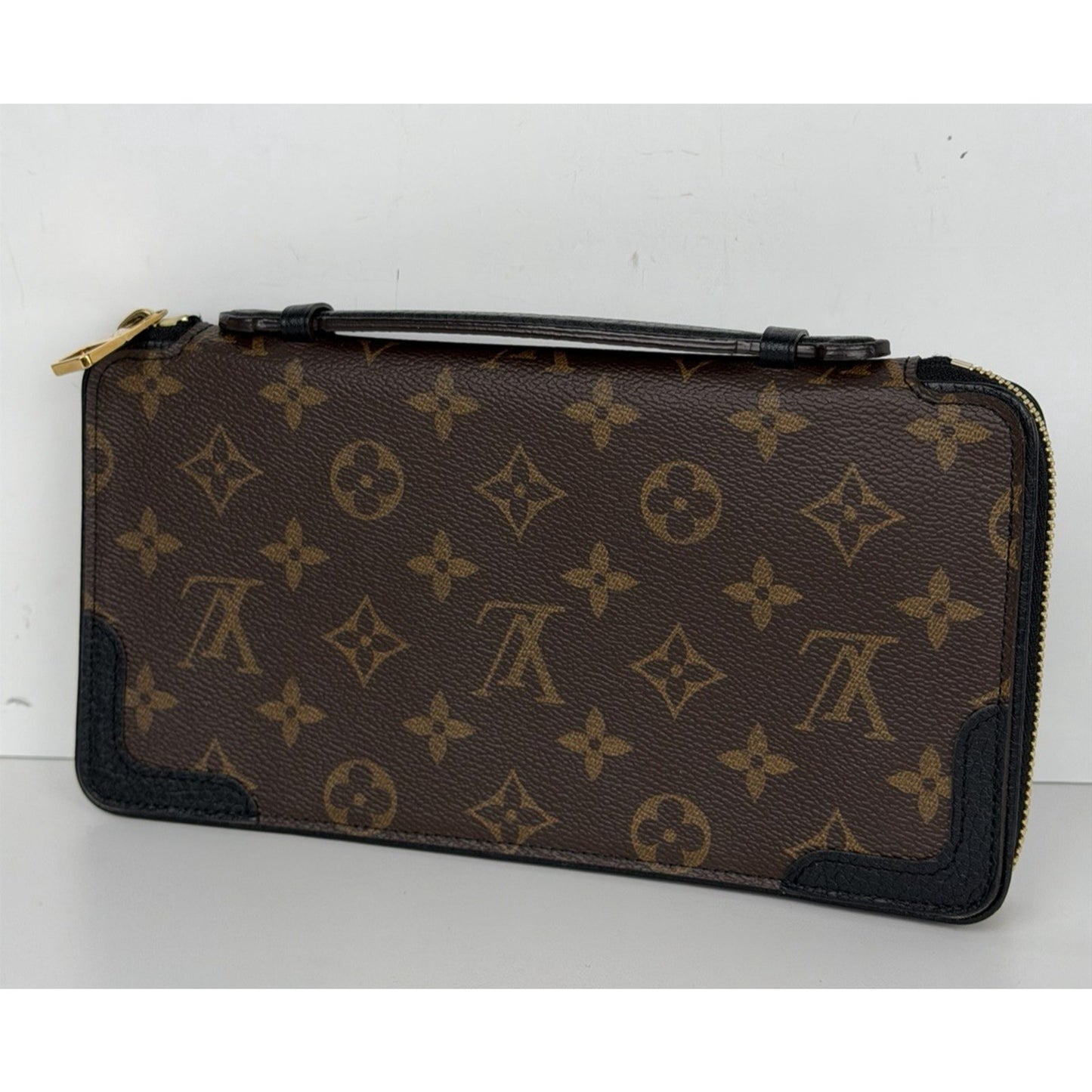 Louis Vuitton Monogram Daily Organizer Coated Canvas & Leather Corners 2015 S11