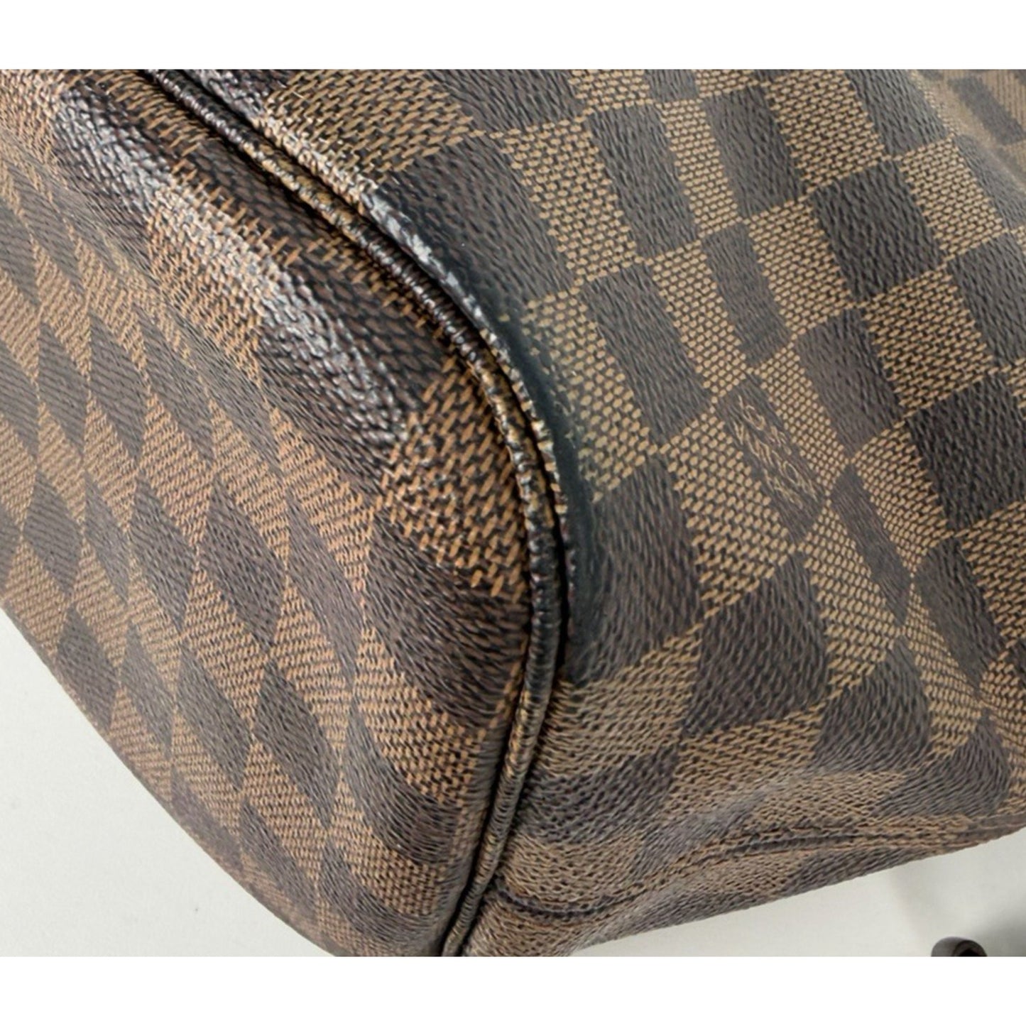 Louis Vuitton Neverfull MM Tote Bag in Damier Ebene Coated Canvas 2008 S