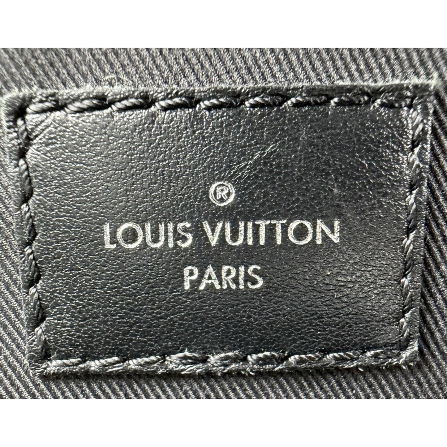 Louis Vuitton Avenue Damier Graphite Sling Bag Black Canvas Leather Patch NFC C8