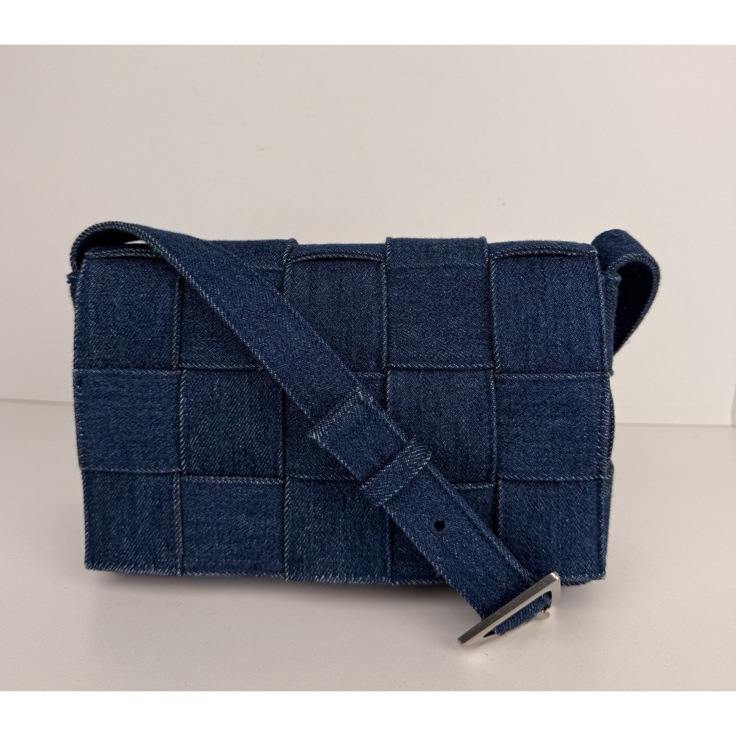 Bottega Veneta Cassette Crossbody Bag in Blue Denim Intrecciato Regular C3