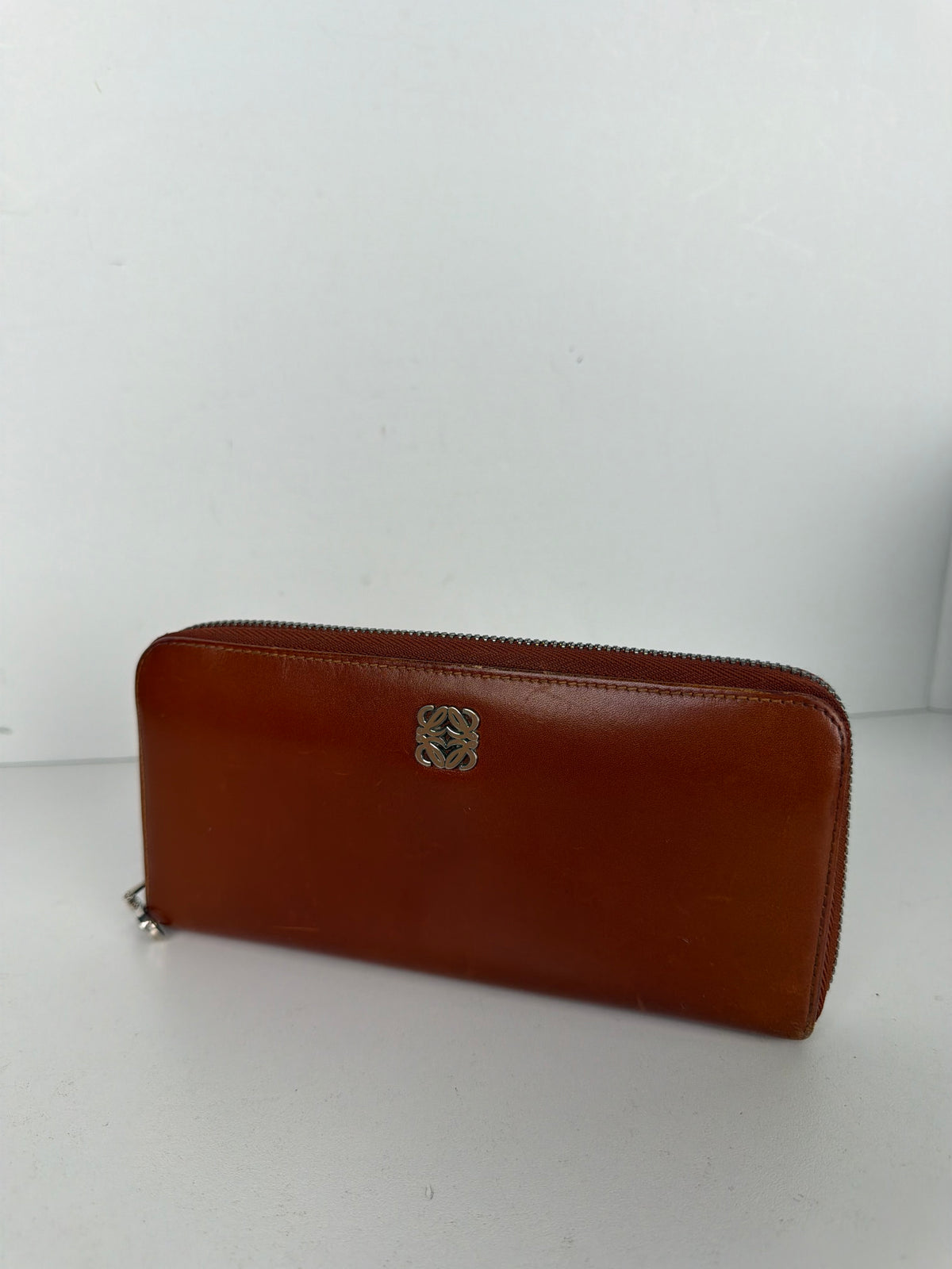 Loewe Zip-A round Long Wallet Loewe in Brown Leather K3