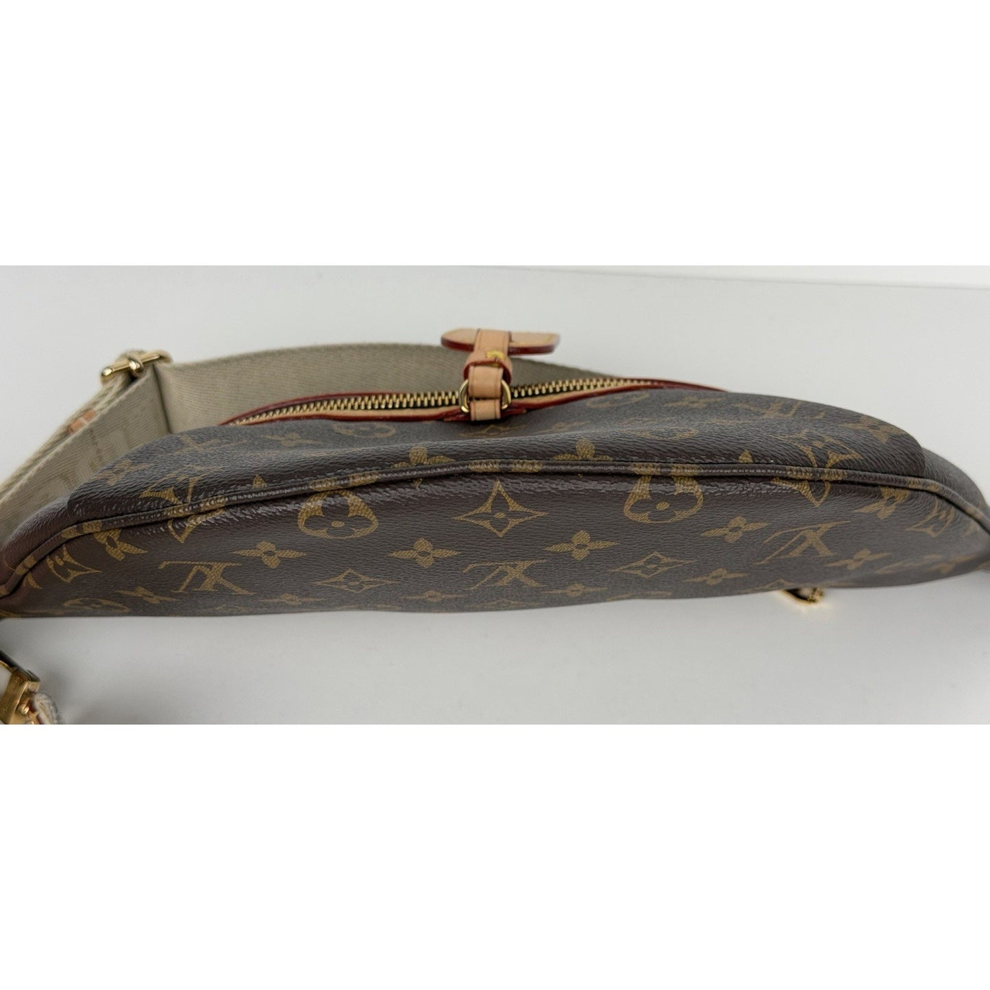 Louis Vuitton High Rise Bumbag in Brown Monogram Coated Canvas Microchipped D8