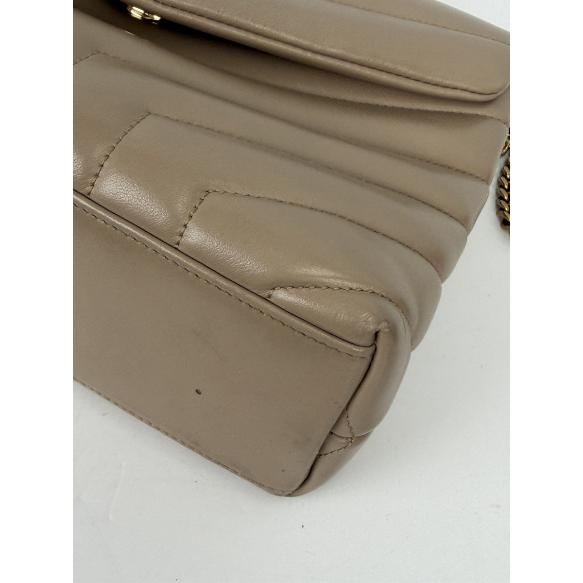 Saint Laurent Loulou Small Shoulder Bag in Beige Calfskin Quilted Leather S20