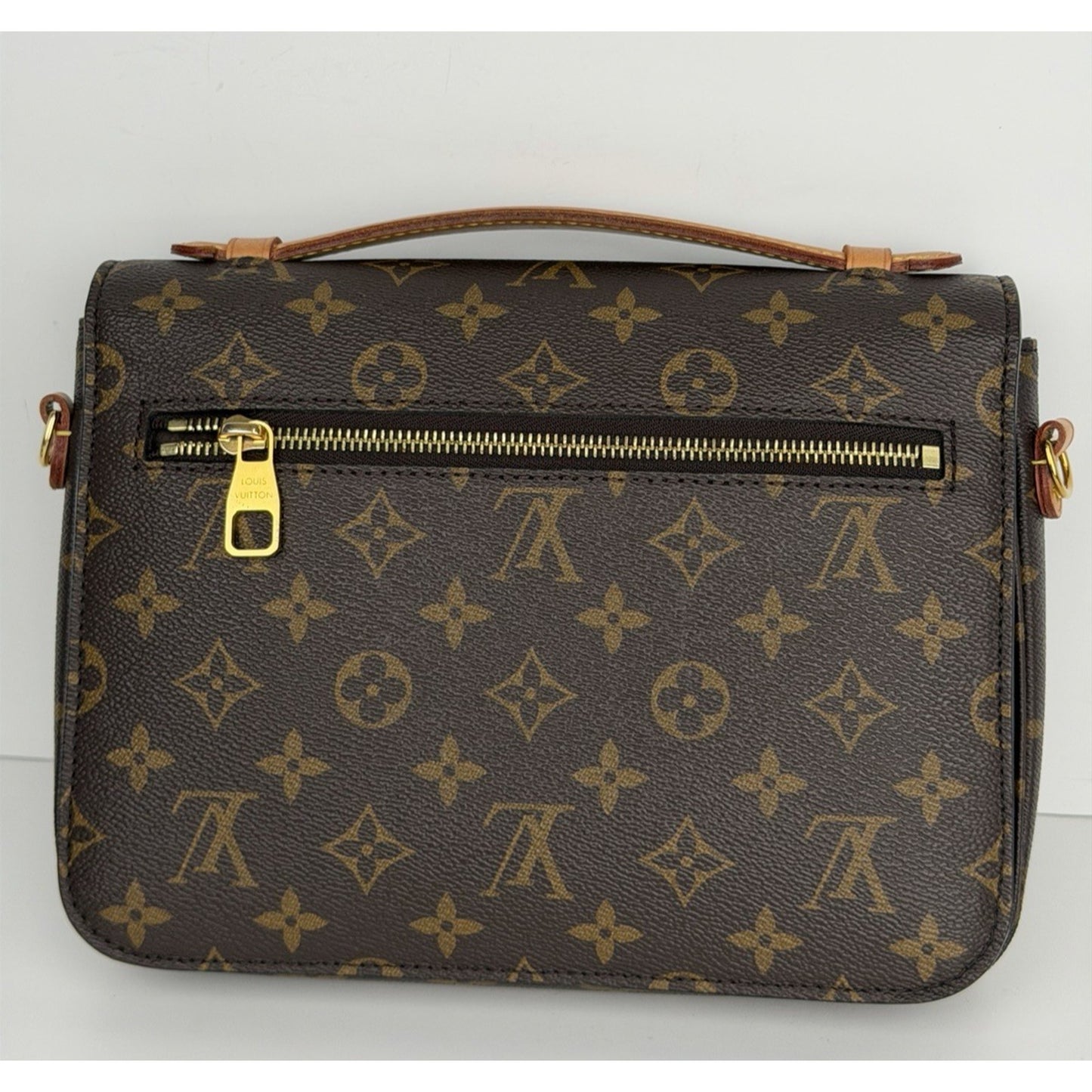 Louis Vuitton Pochette Metis MM Handbag in Monogram Coated Canvas NFC E1