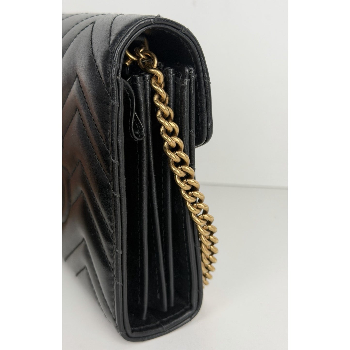 Gucci GG Marmont Shoulder Bag Mini Black Matelasse Leather & Gold-Tone Chain S06