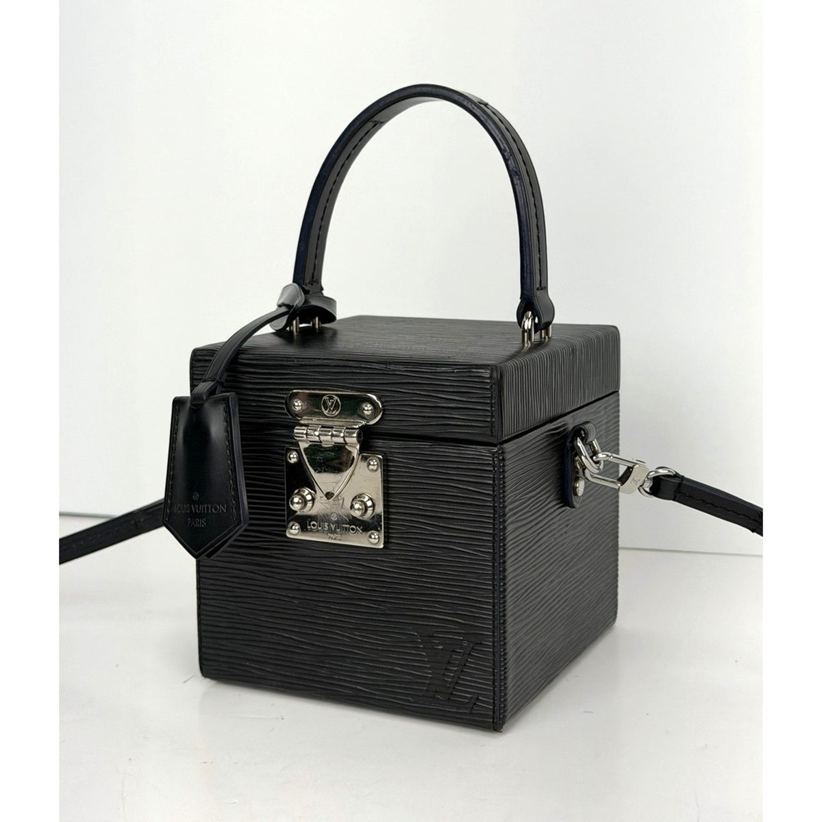 Louis Vuitton Bleecker Cube Box Crossbody Bag in Black Epi Leather 2019 S-05