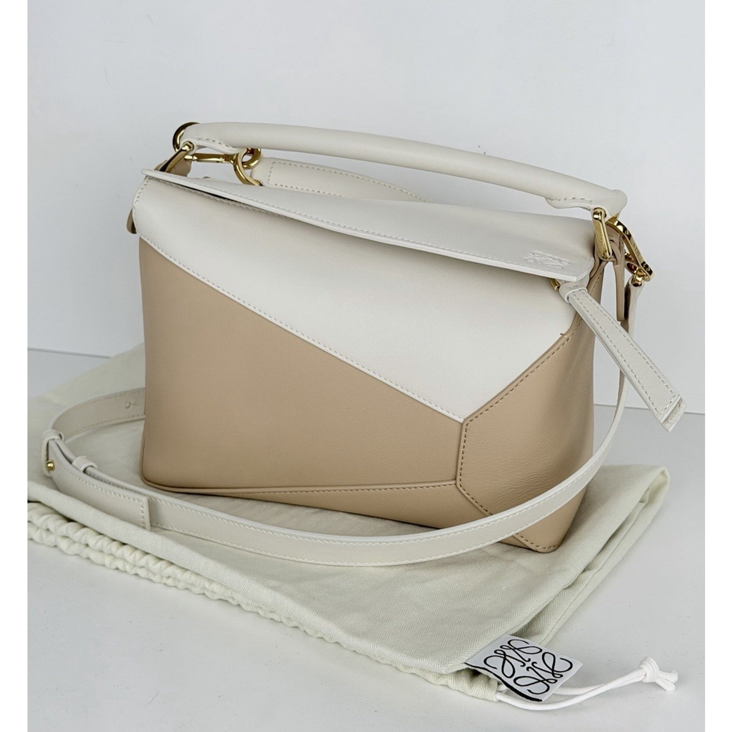 LOEWE Puzzle Edge Shoulder Bag Small in Beige and White Calfskin Leather F3