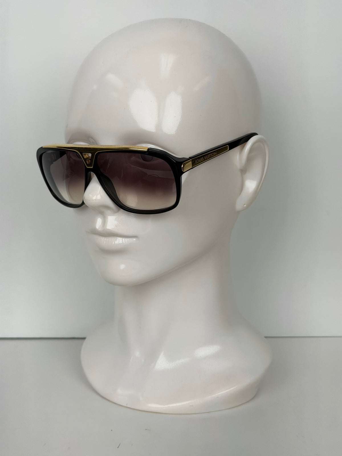 Louis Vuitton Evidence Millionaire Optical Sunglasses in Black Frame with Gray Ombre Lenses YK-2