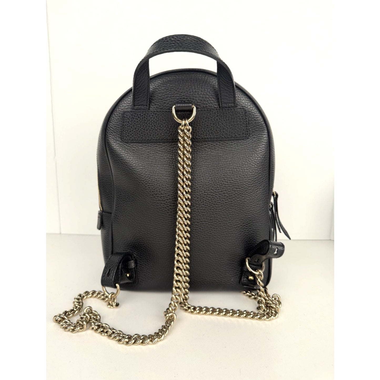 Gucci Soho Backpack in Black Leather With Gold Chain Shoulder Straps S