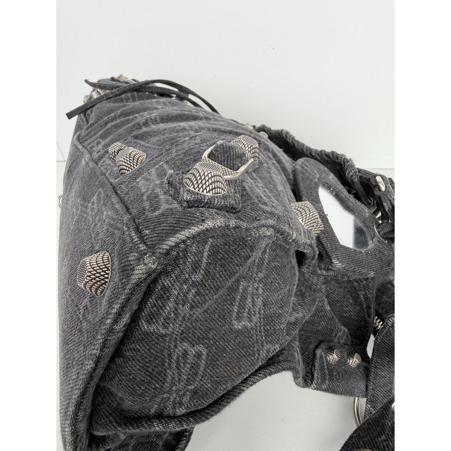 Balenciaga Neo Cagole City Handbag Medium in Washed Denim BB Monogram D5