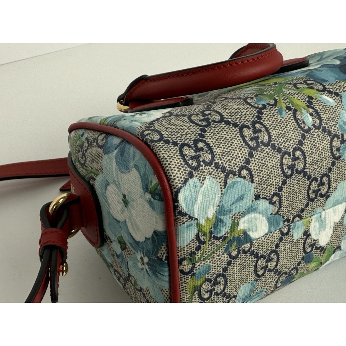 Gucci GG Supreme Blooms Boston Mini Bag with Top Handle and Crossbody Strap