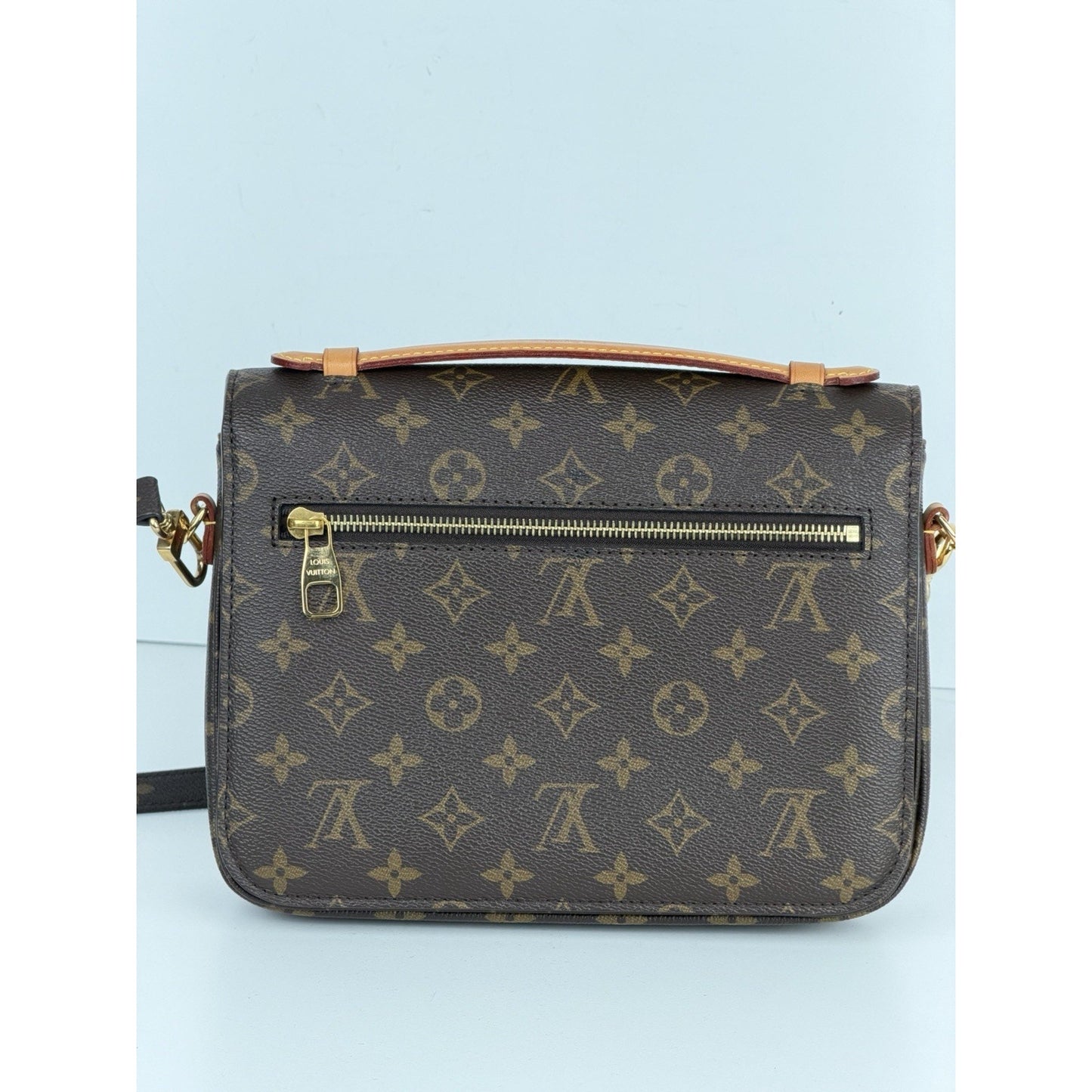 Louis Vuitton Monogram Pochette Metis Shoulder Bag NFC D-4