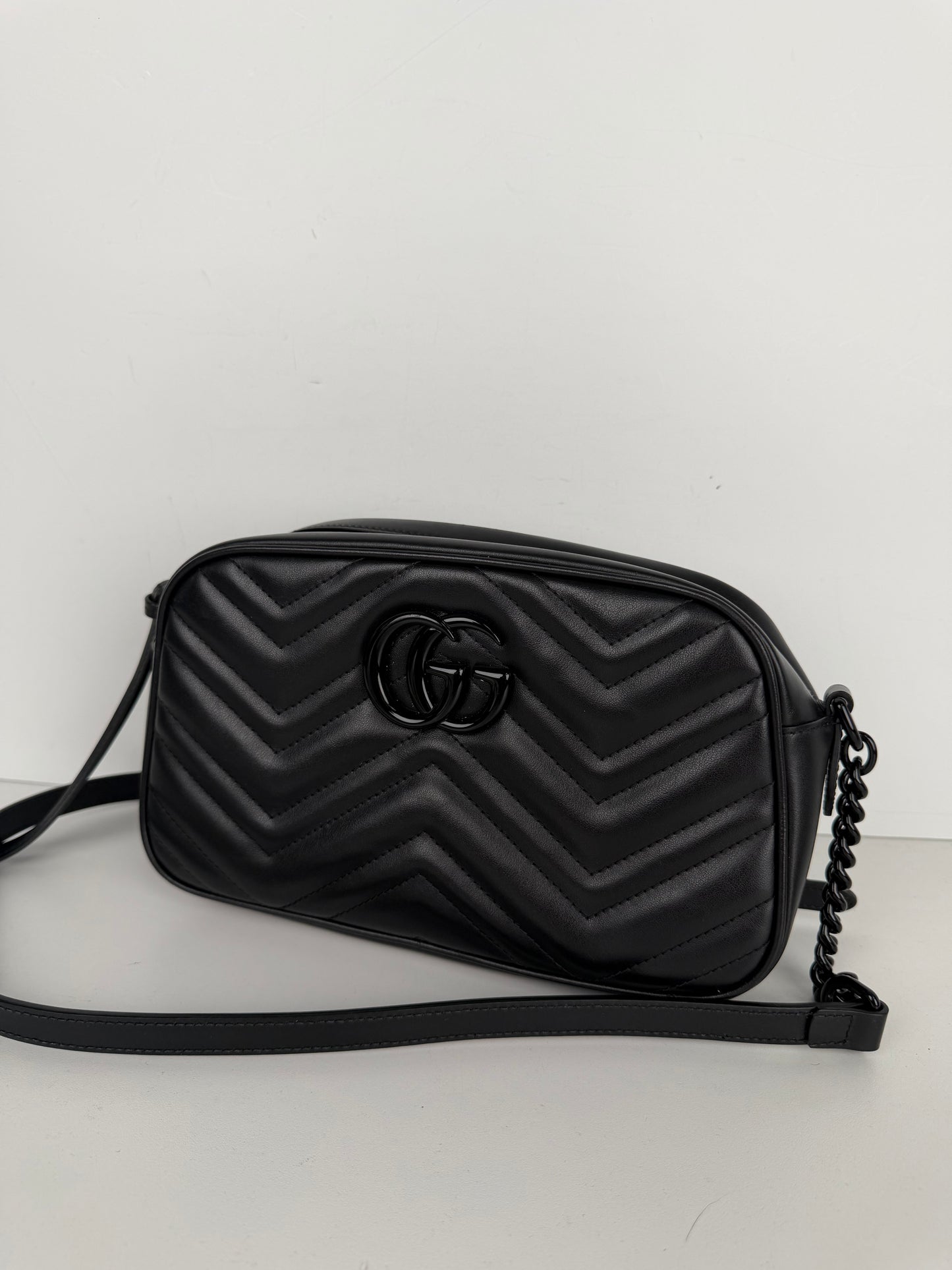 Gucci Monochrome GG Marmont Chain Shoulder Bag Small in Black Quilted Leather YS-13