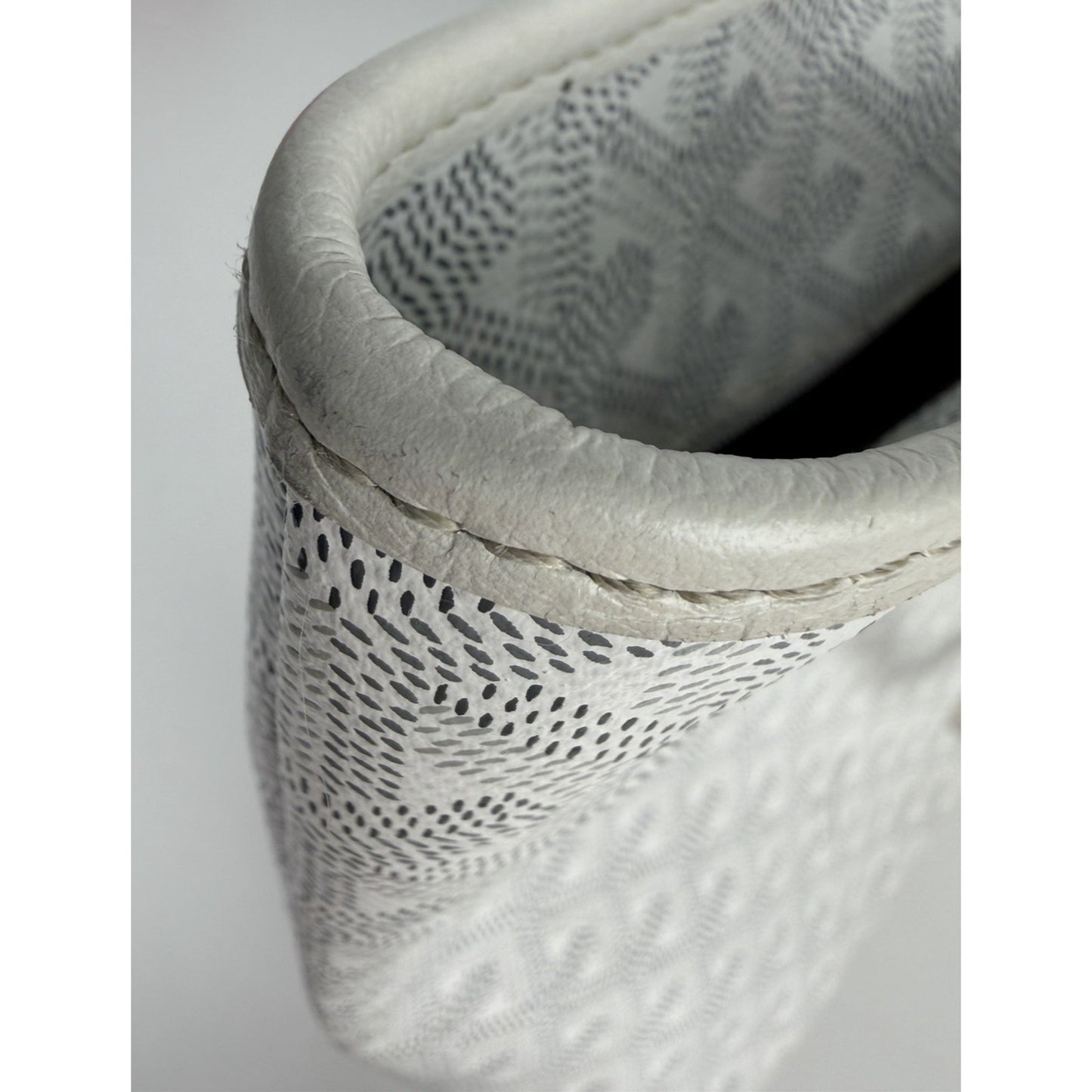 Goyard Goyardine Artois PM White Gore Bag S06