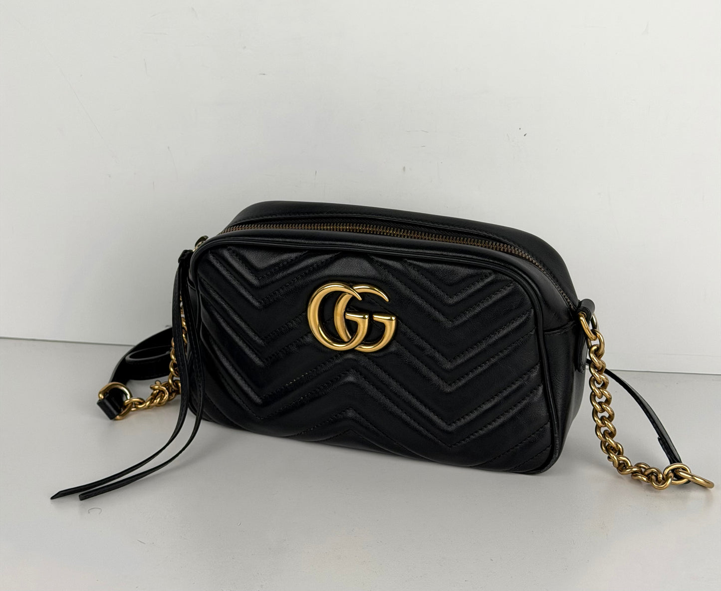 Gucci GG Marmont Small Camera Bag in Black Quilted Leather S