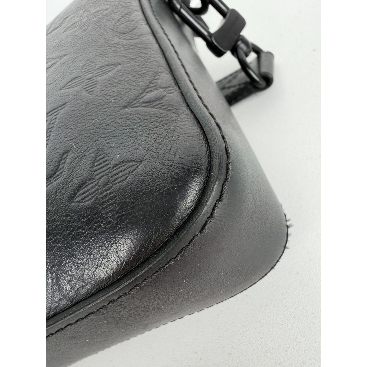 Louis Vuitton Shadow Duo Messenger Bag Black Embossed Monogram Leather NFC S-09