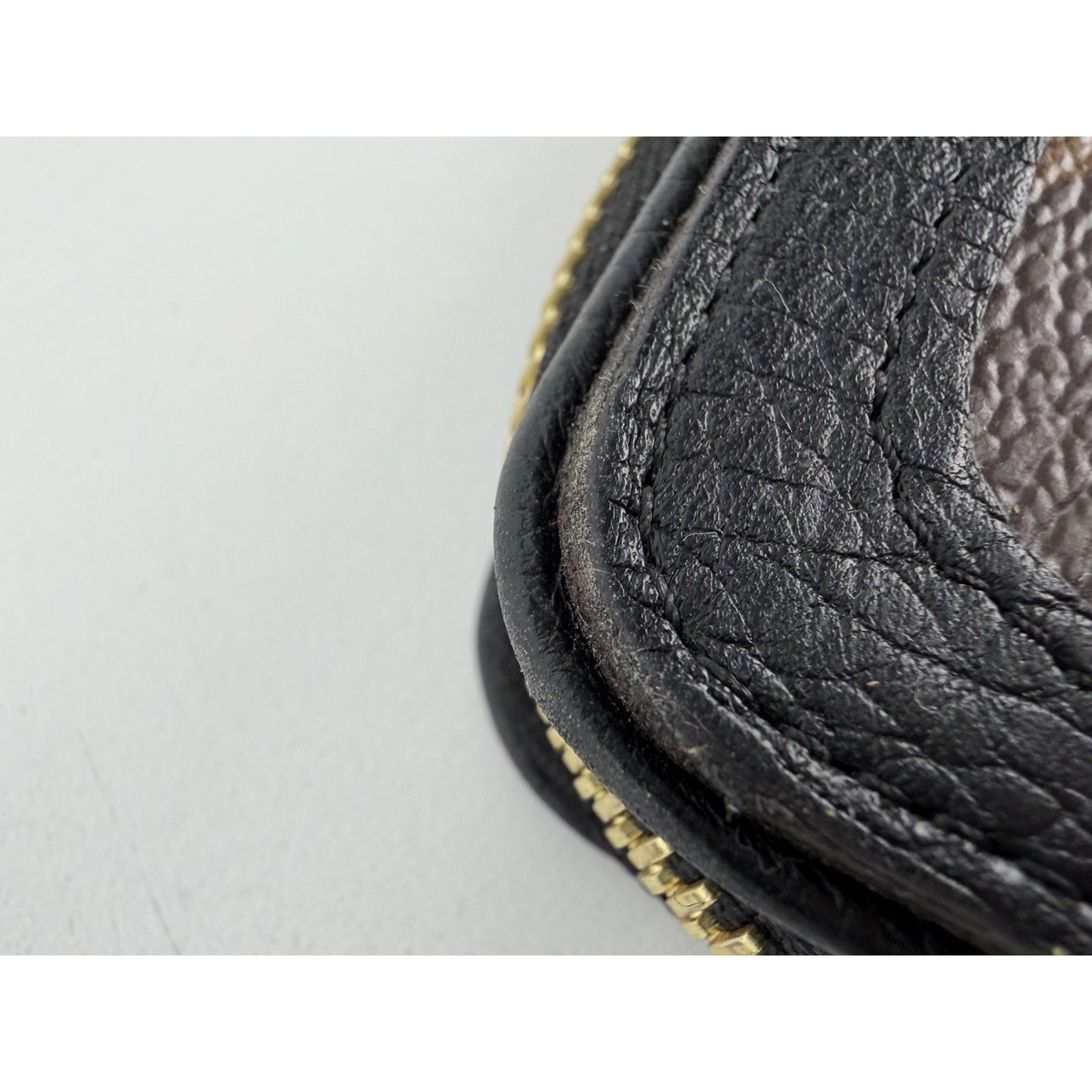 Louis Vuitton Monogram Daily Organizer Coated Canvas & Leather Corners 2015 S11