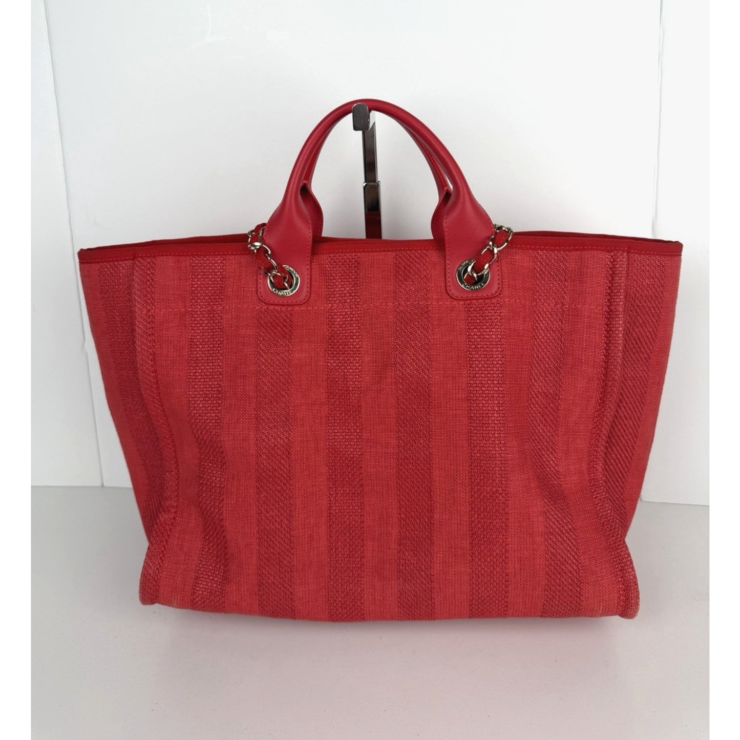 Chanel Deauville Tote Bag Medium Red Canvas with Champagne-Tone Hardware 2019 C6