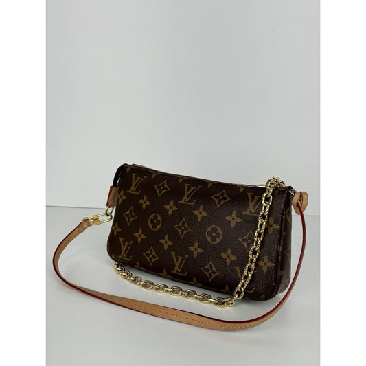Louis Vuitton Pochette Accessoires Monogram Canvas Bag B-9