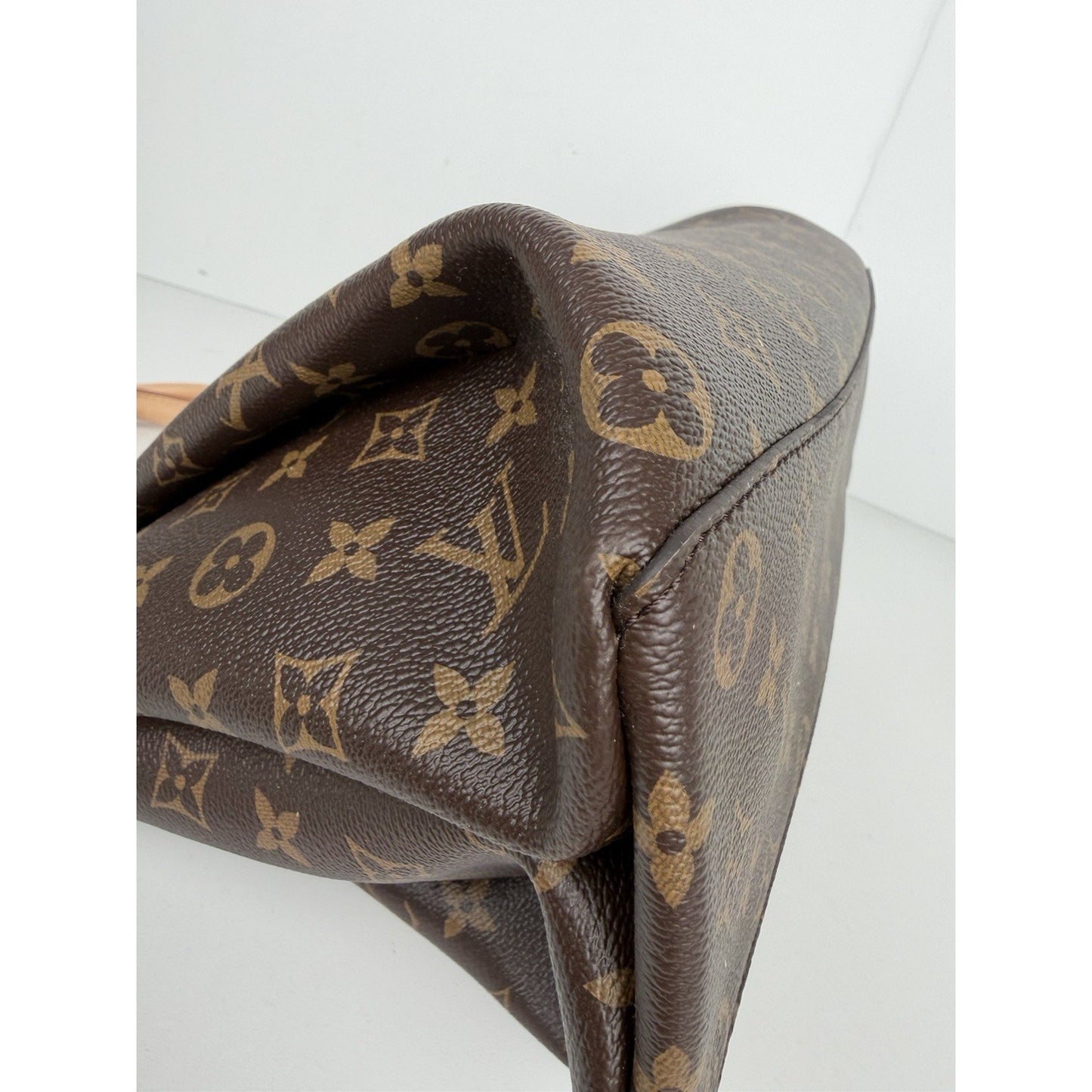 Louis Vuitton Rivoli MM Satchel Bag in Brown Monogram Coated Canvas NFC C5