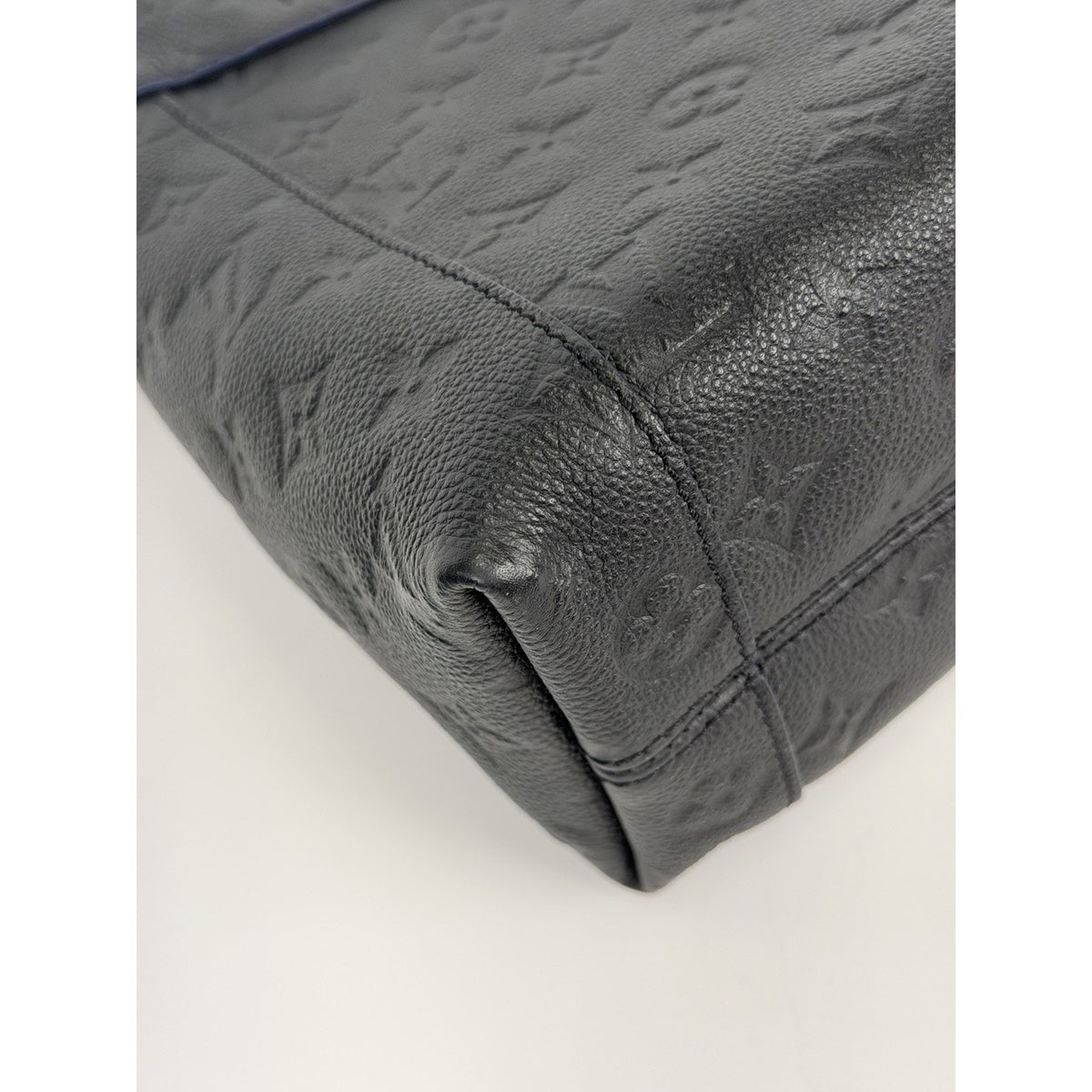 Louis Vuitton Blanche MM Top Handle Bag in Black Empreinte Leather 2018 E2