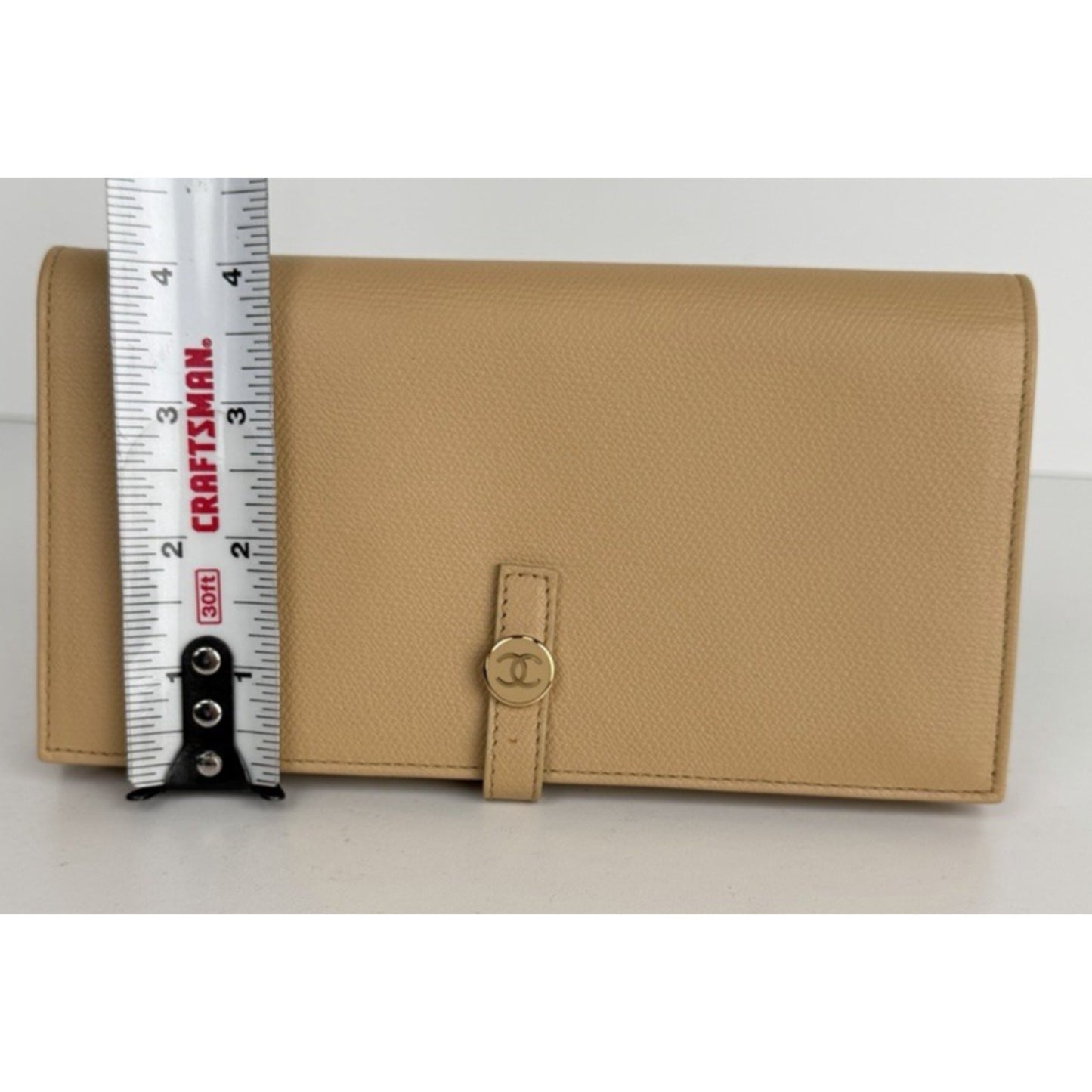 Chanel Interlocking CC Logo Continental Wallet in Beige Vintage 2004-2005 K2