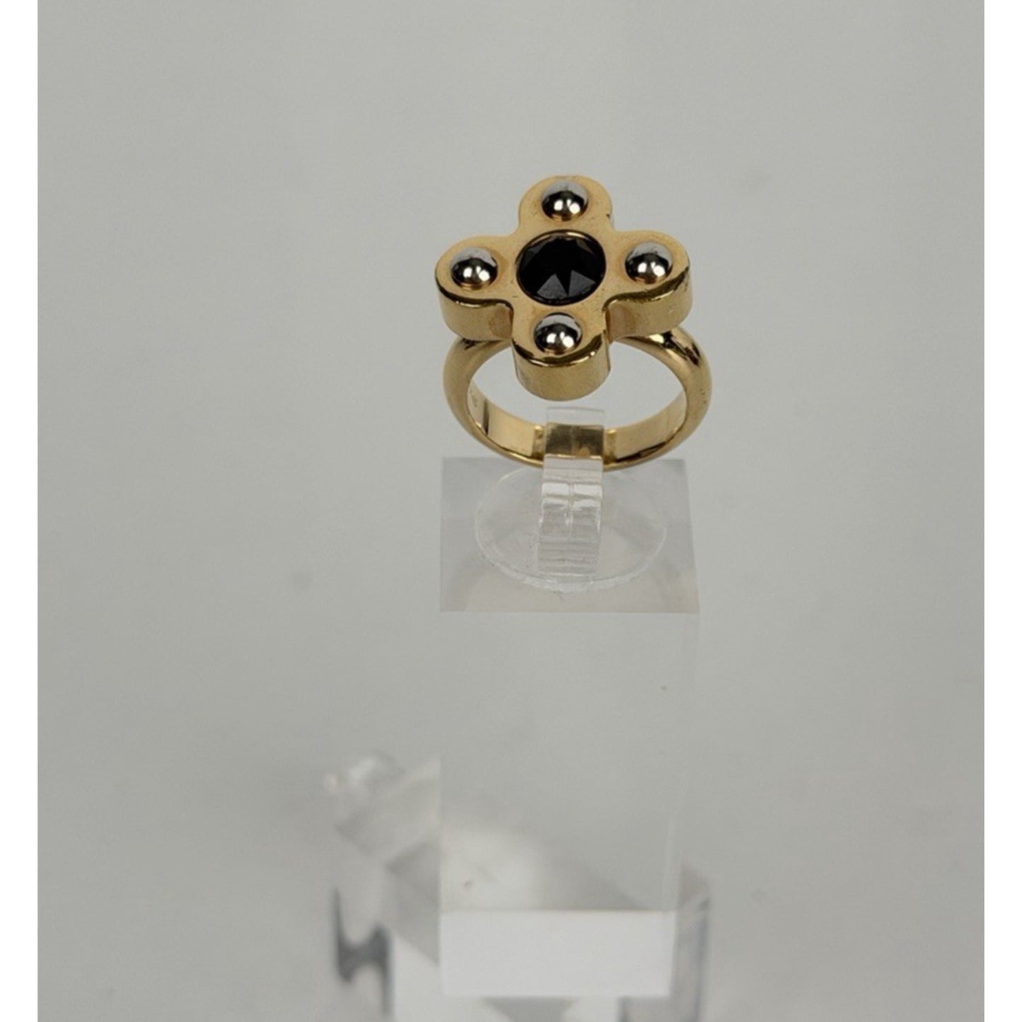 Louis Vuitton Love Letters Flower Ring in Gold-Tone Metal Size 6.25