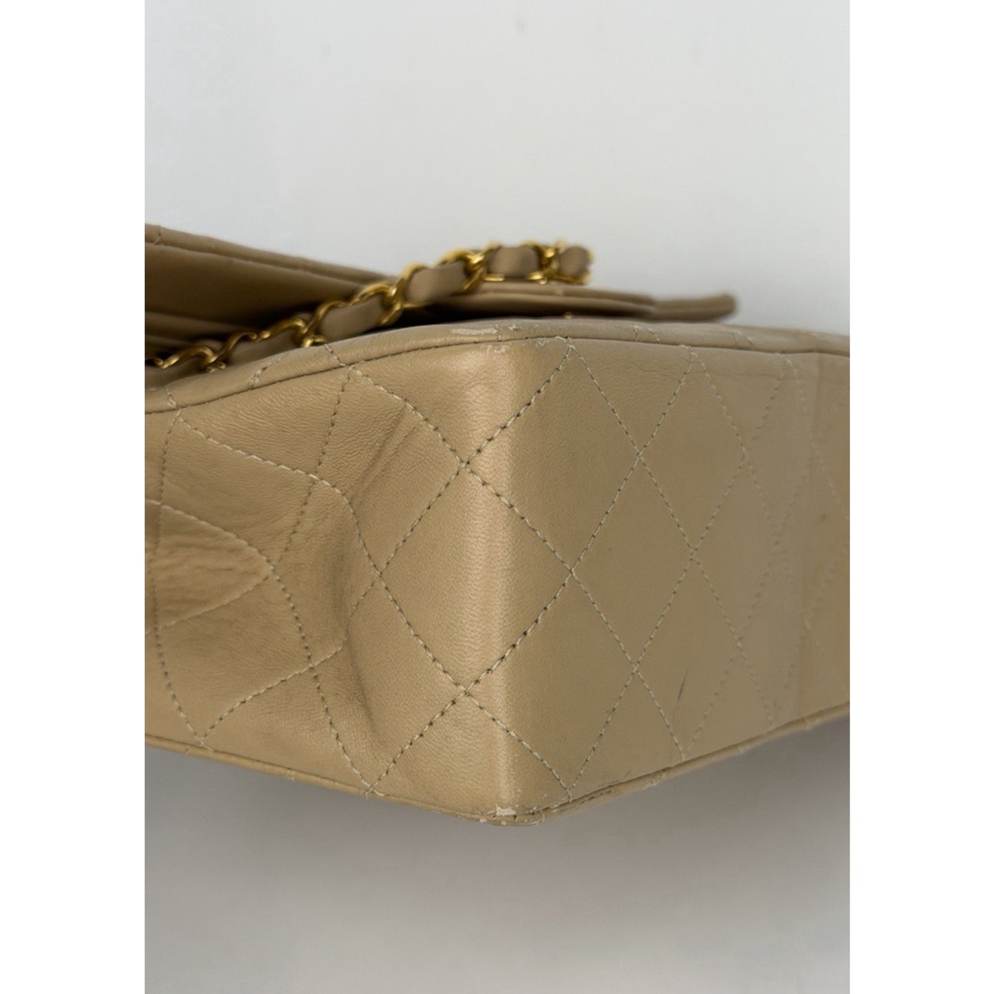 Chanel Vintage Medium Classic Flap Bag in Beige Lambskin Leather 1989-1991 F3