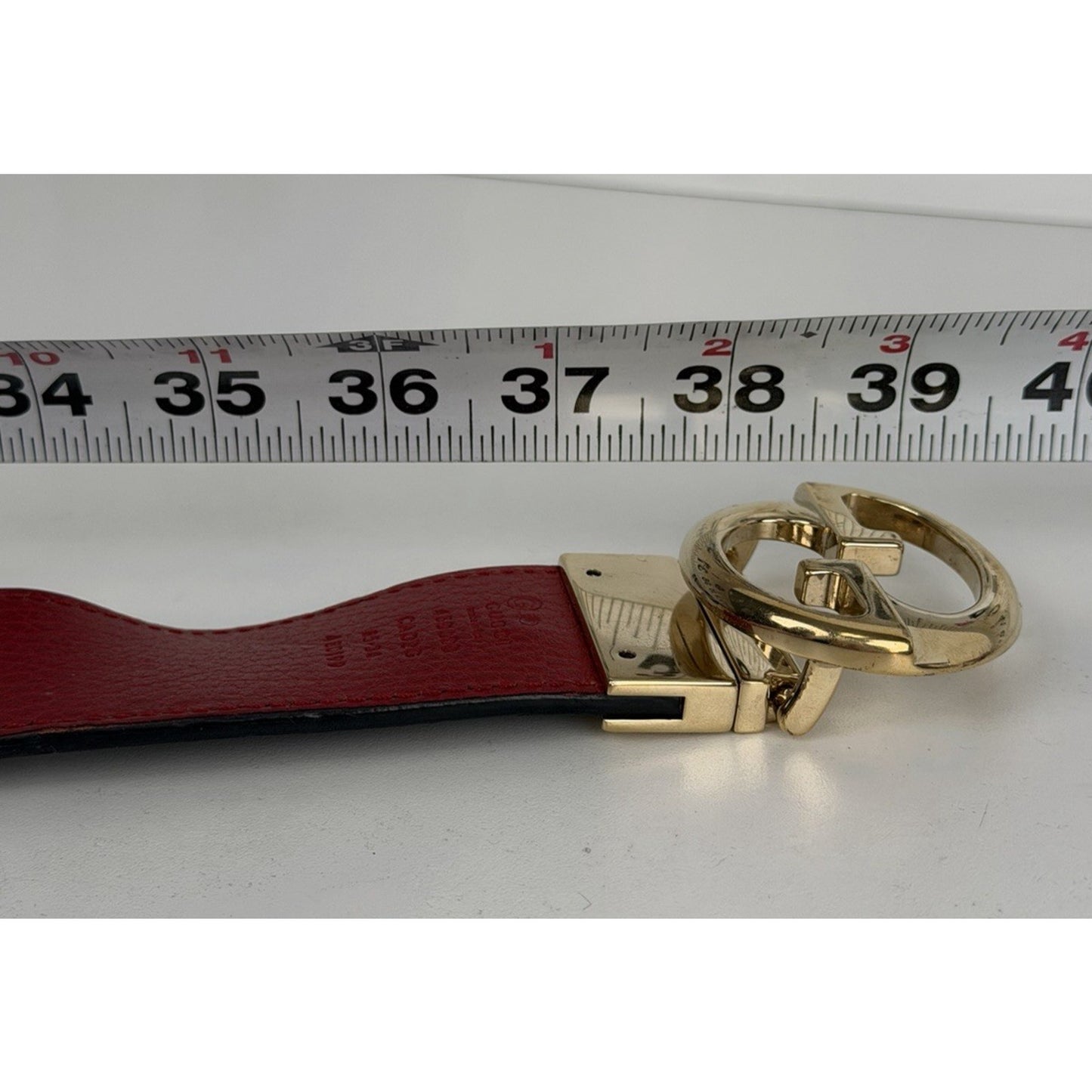 Gucci Reversible Leather Belt Textured Black Gold-Tone GG buckle 85/34 K1