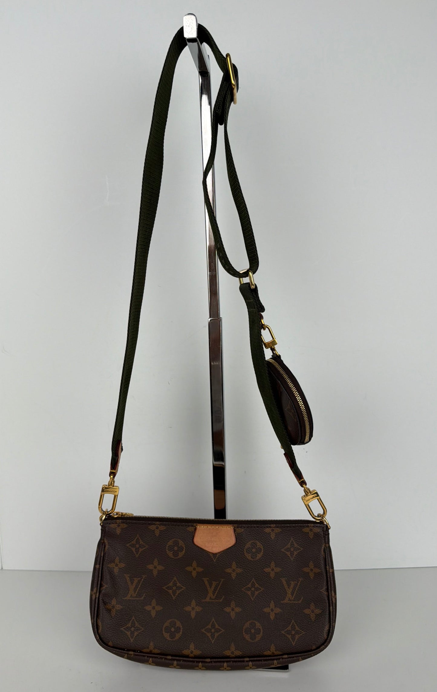 Louis Vuitton Multi Pochette Accessoires Bag in Brown LV Monogram Canvas 2020 YS-09