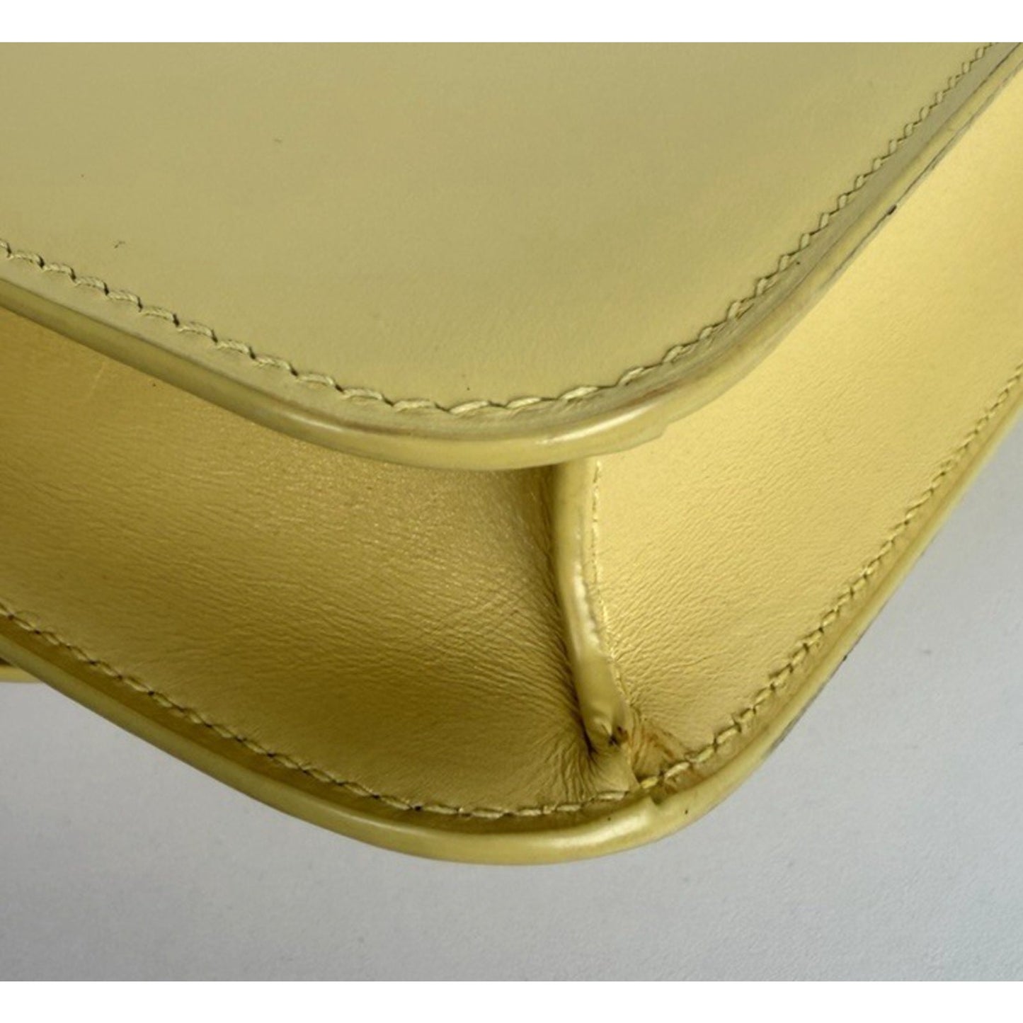 Saint Laurent Le Carre Shoulder Bag in Yellow Leather with Prominent Gold S19