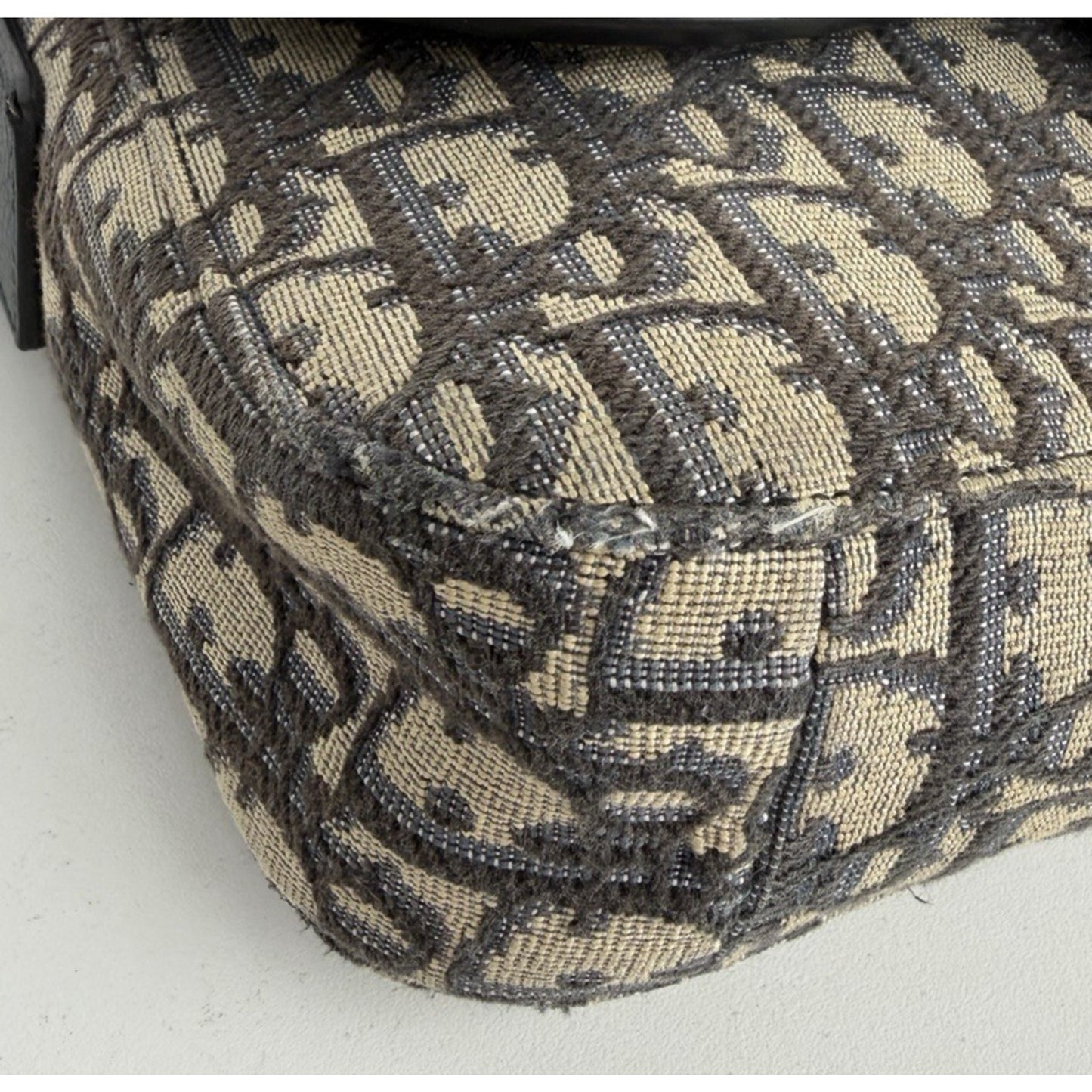 Christian Dior Small Saddle Messenger Bag Beige Dior Oblique Jacquard Canvas D4