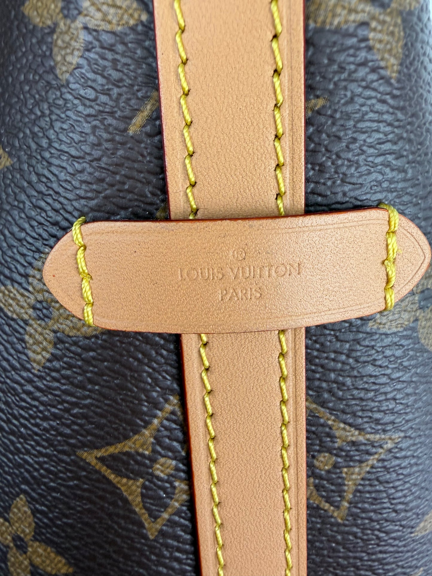 Louis Vuitton CarryAll MM Shoulder Bag in Brown LV Monogram Coated Canvas YC-6