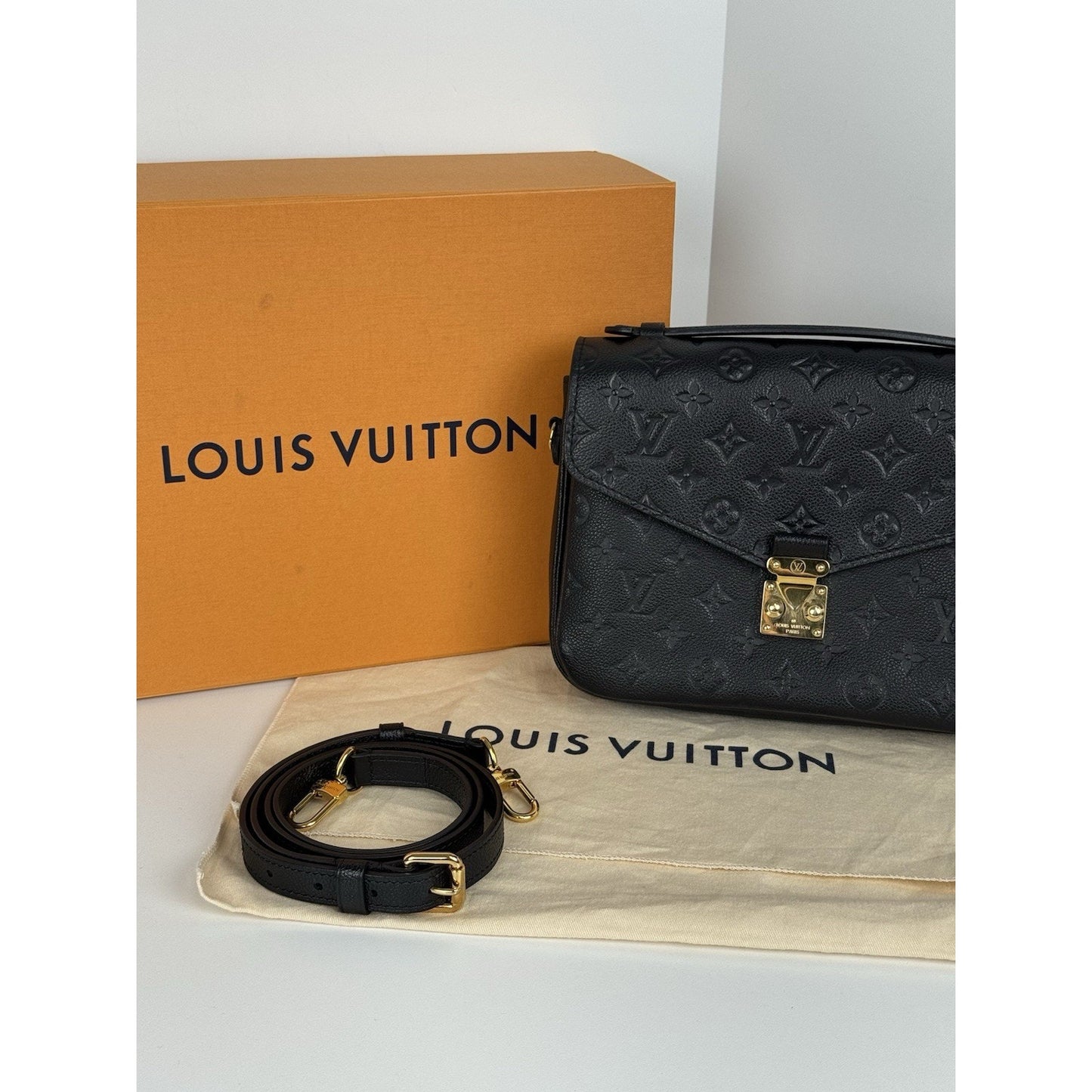 Louis Vuitton Empreinte Pochette Métis in Black C-2