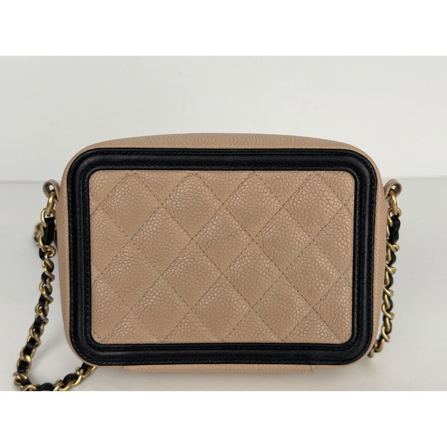 Chanel Filigree Vanity Mini Clutch Quilted Caviar Leather 2018-2019 D9