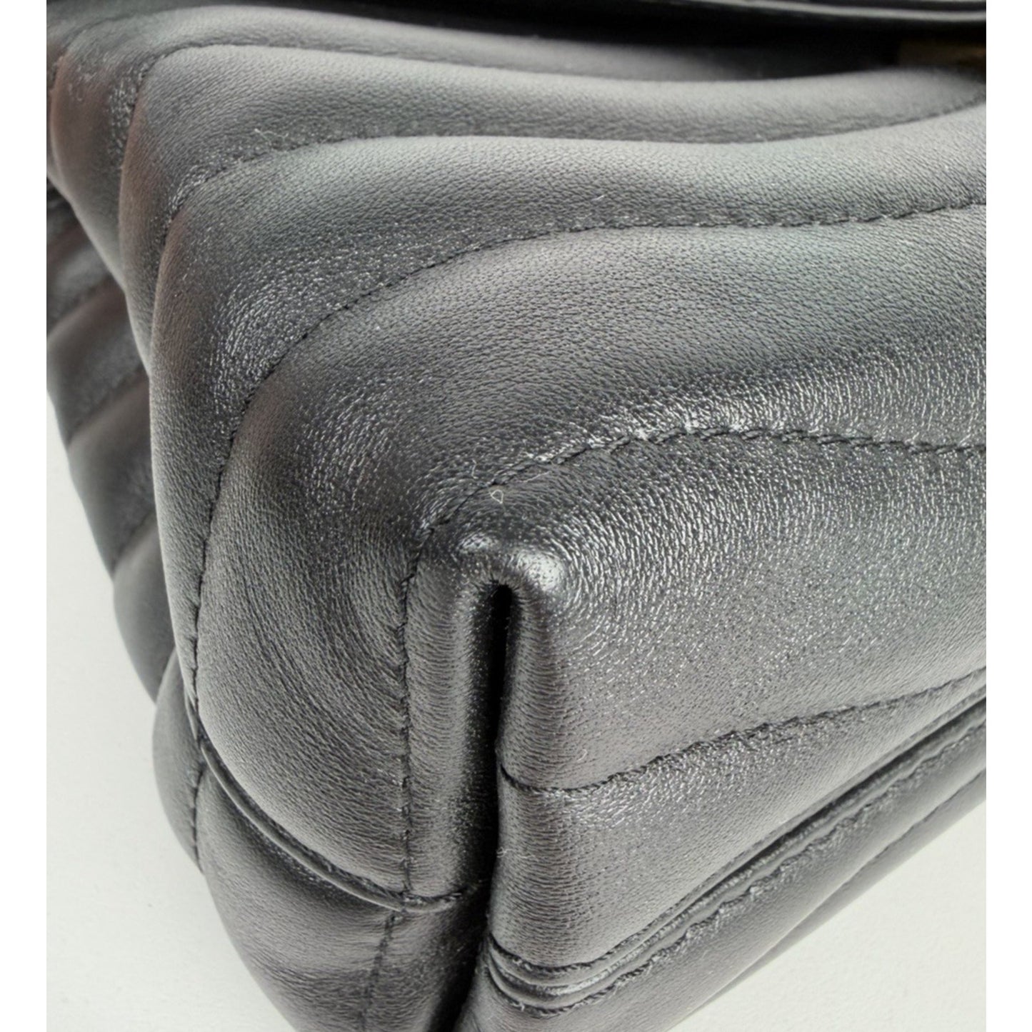 Louis Vuitton New Wave Chain Bag GM in Black Quilted Calfskin Leather NFC D3