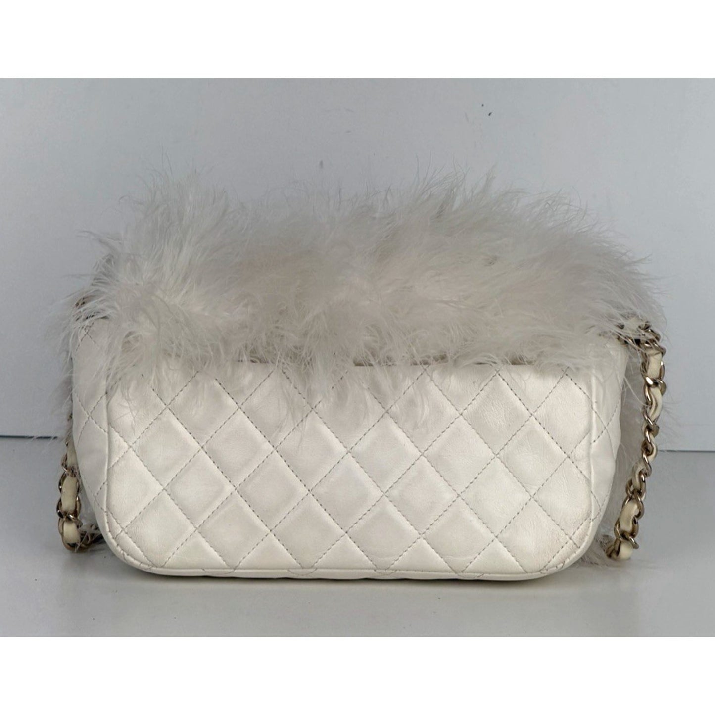 Chanel Quilted Flap Bag made with Fluffy White Feathers 2019 D-2